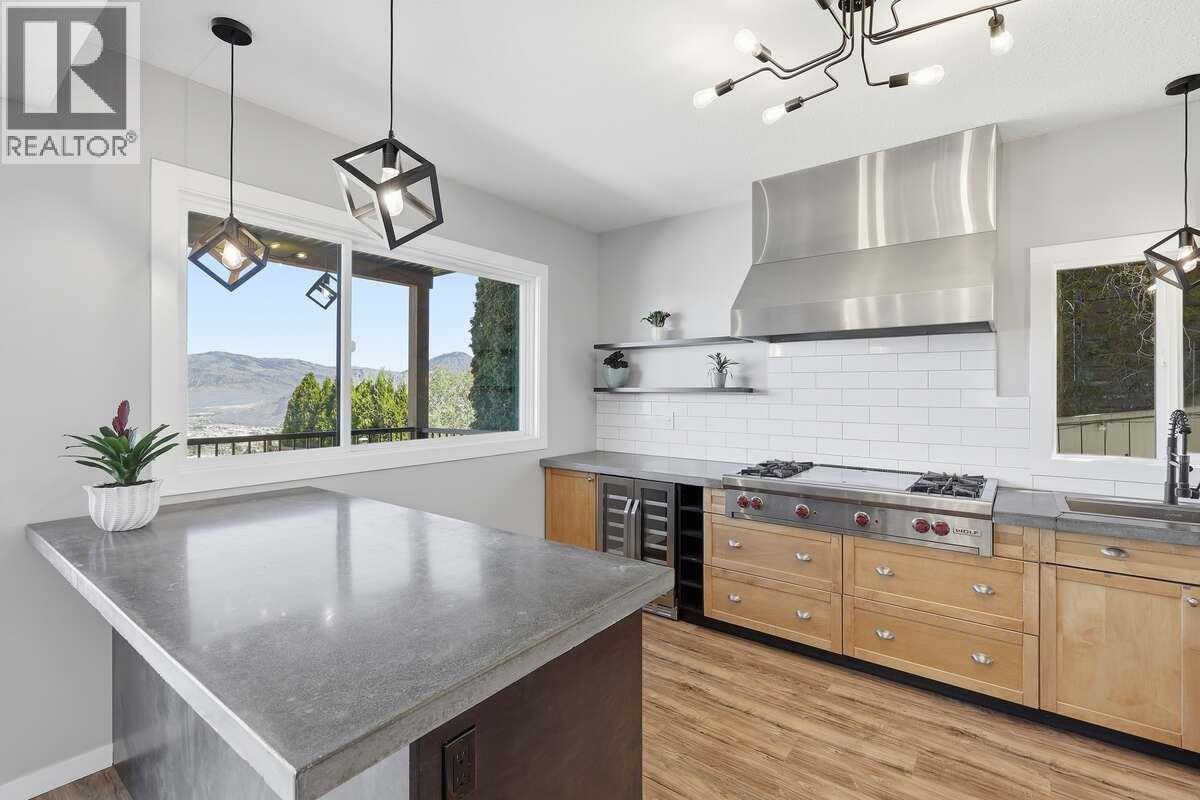 420 Gleneagles Drive, Kamloops, British Columbia  V2E 1Z4 - Photo 30 - 10387013