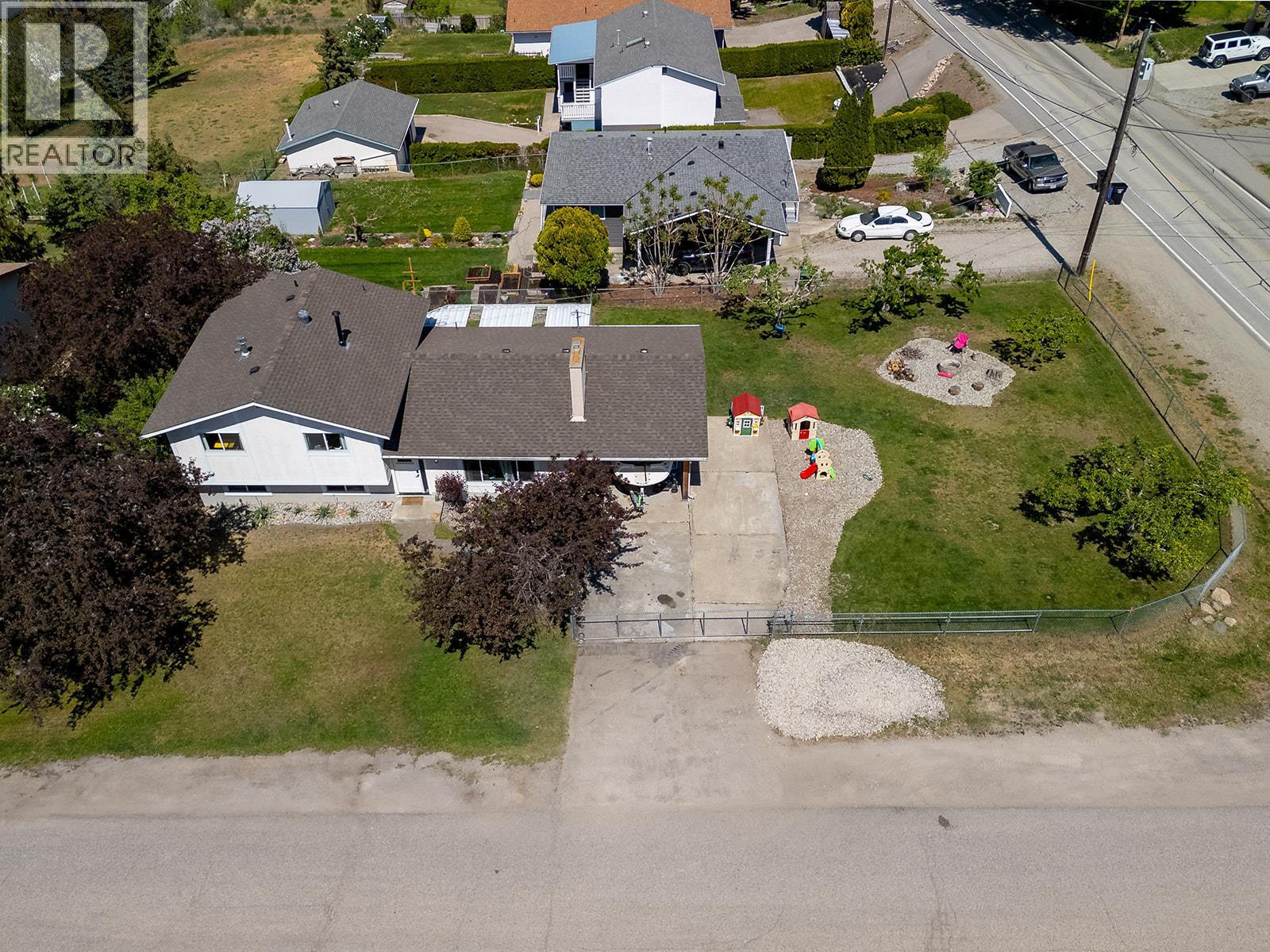 10694 Bonnie Drive, lake country, British Columbia