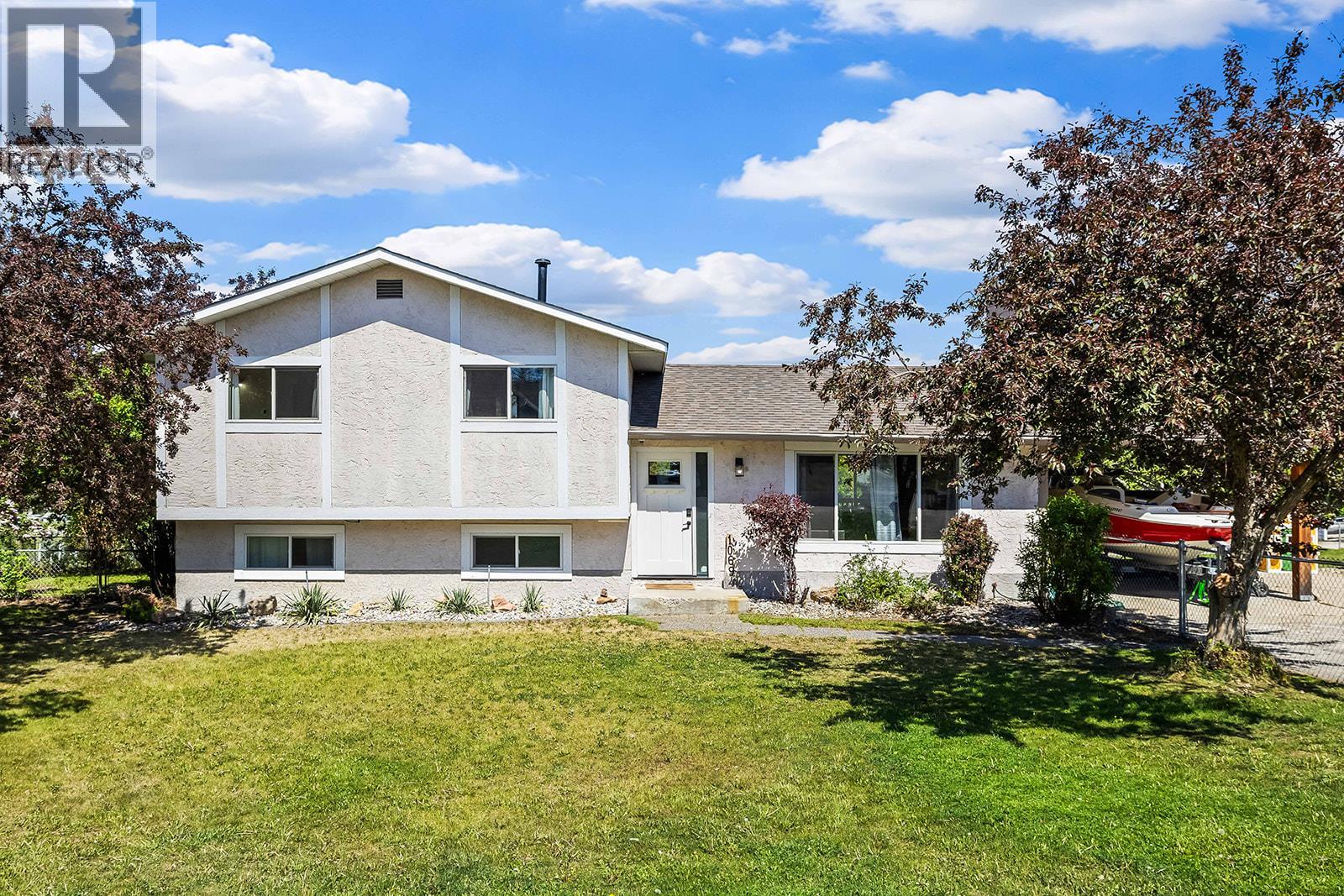10694 Bonnie Drive, Lake Country, British Columbia  V4V 1W1 - Photo 2 - 10386983