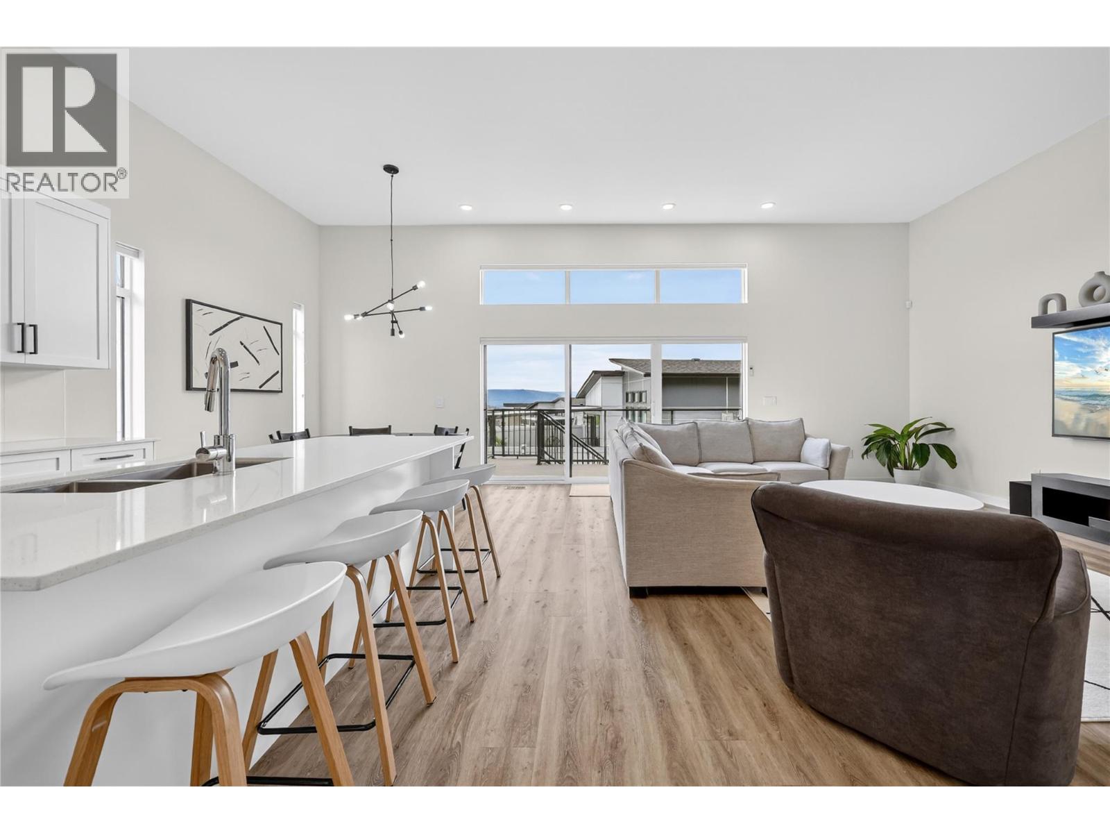 3717 Astoria Drive, West Kelowna, British Columbia  V4T 0B1 - Photo 10 - 10386930