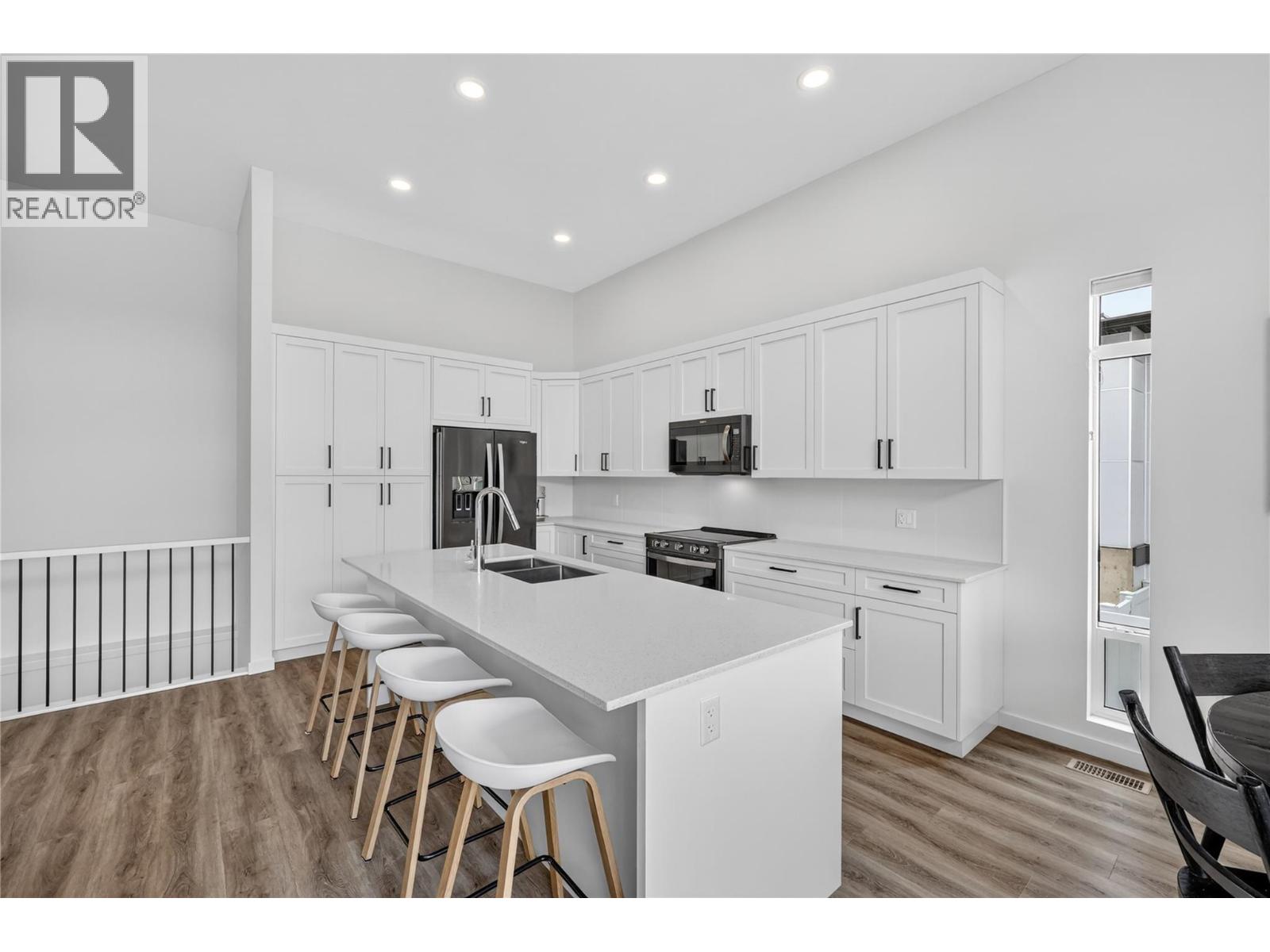 3717 Astoria Drive, West Kelowna, British Columbia  V4T 0B1 - Photo 13 - 10386930
