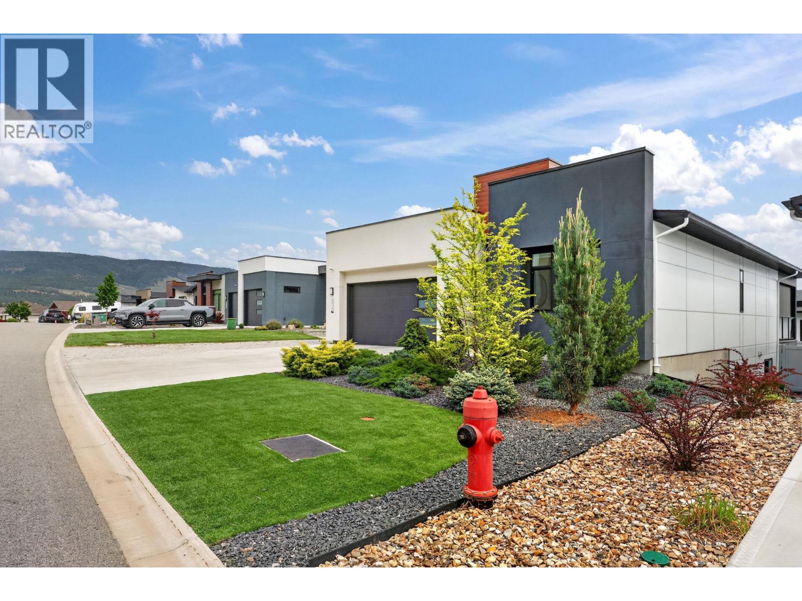 3717 Astoria Drive, West Kelowna, British Columbia  V4T 0B1 - Photo 3 - 10386930