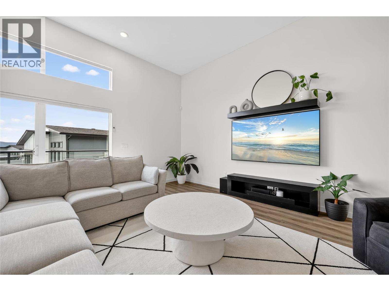 3717 Astoria Drive, West Kelowna, British Columbia  V4T 0B1 - Photo 8 - 10386930