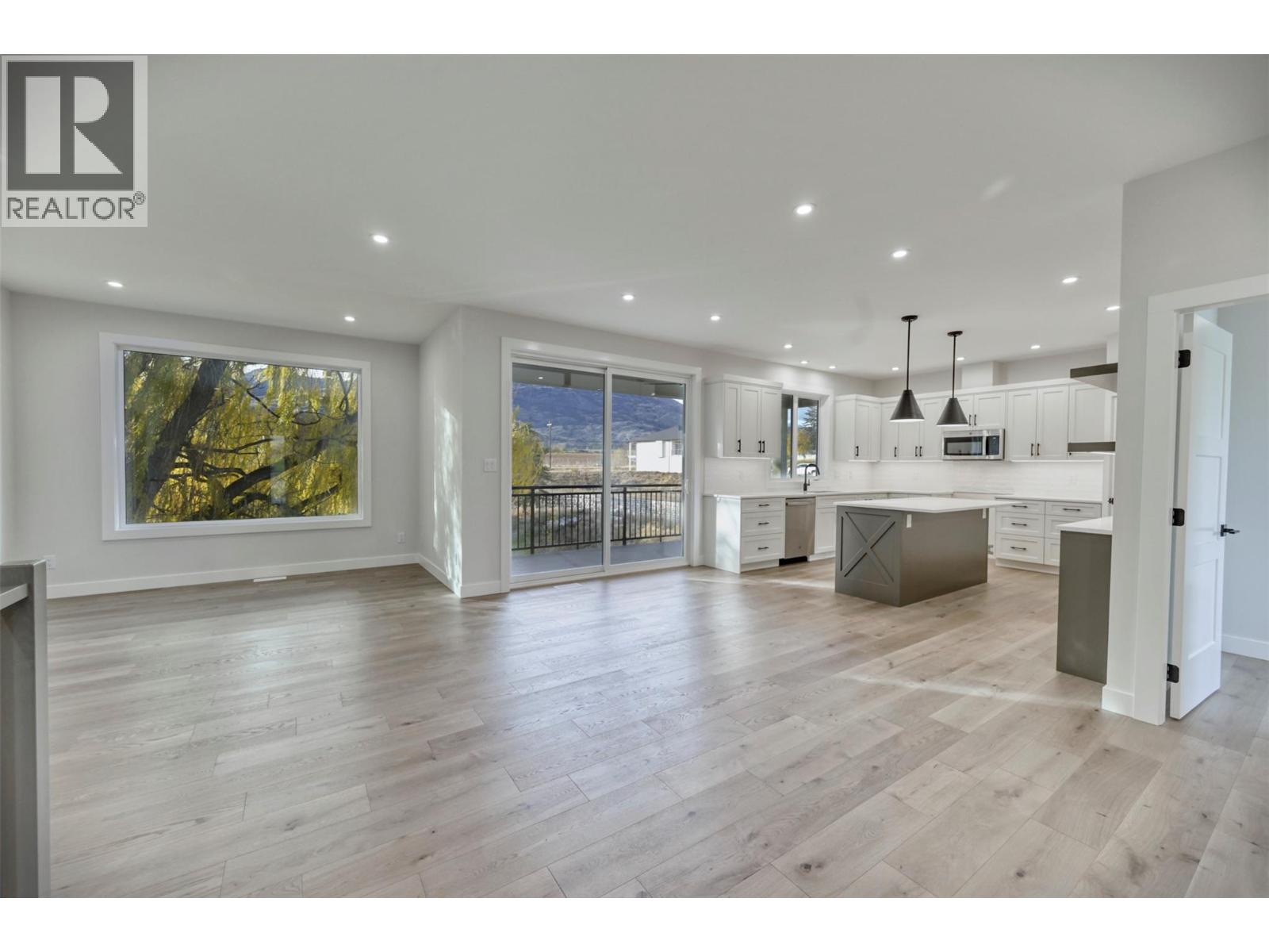 3620 Lobelia Drive, Osoyoos, British Columbia  V0H 1V1 - Photo 6 - 10386998
