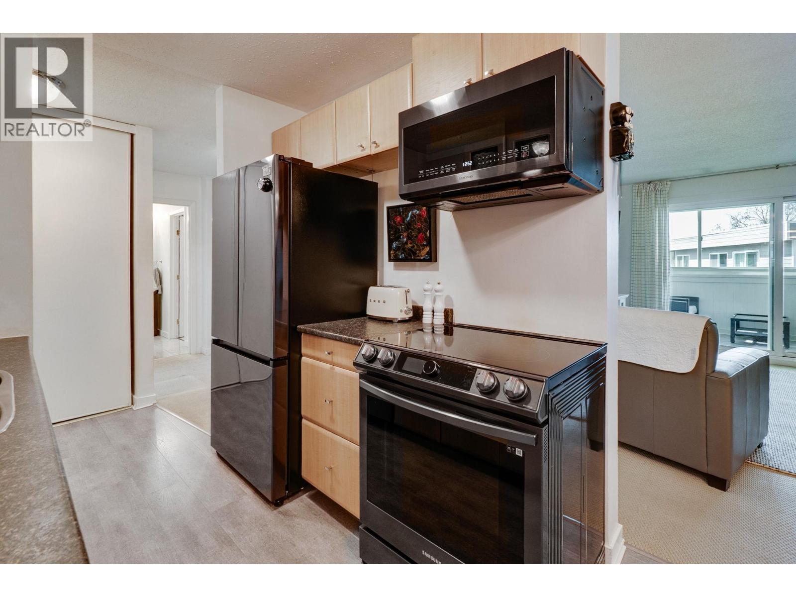 445 All Star Court Unit# 302 Lot# 35, Kelowna, British Columbia  V1X 5N7 - Photo 8 - 10386284