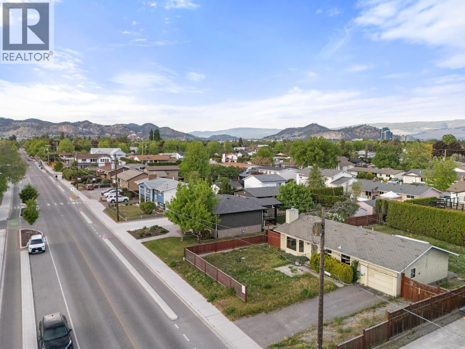 2429 Ethel Street, Kelowna, British Columbia  V1Y 3A4 - Photo 5 - 10385023