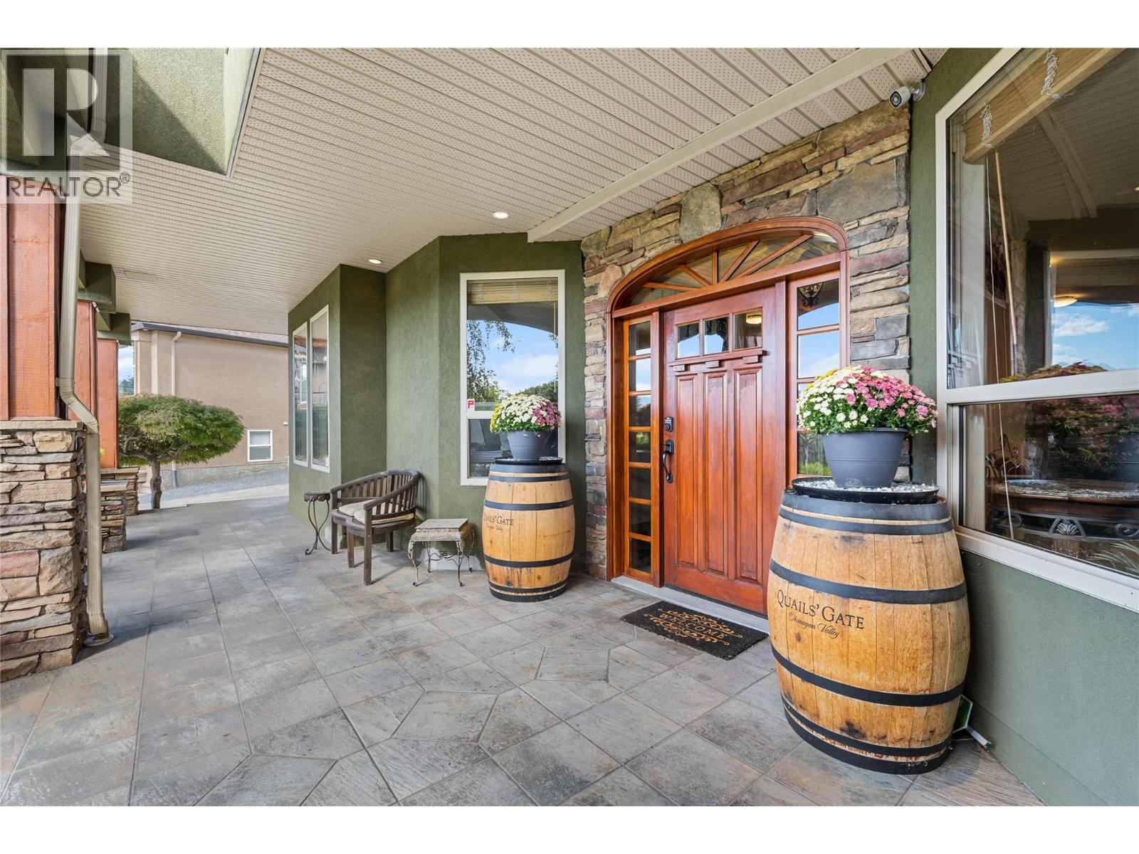 1778 Vineyard Drive, Kelowna, British Columbia  V4T 2W7 - Photo 2 - 10386585