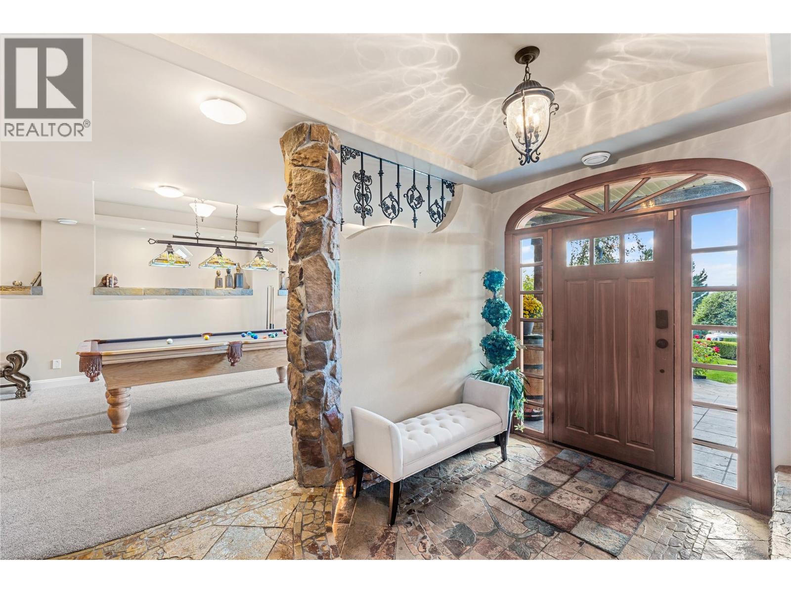 1778 Vineyard Drive, Kelowna, British Columbia  V4T 2W7 - Photo 3 - 10386585