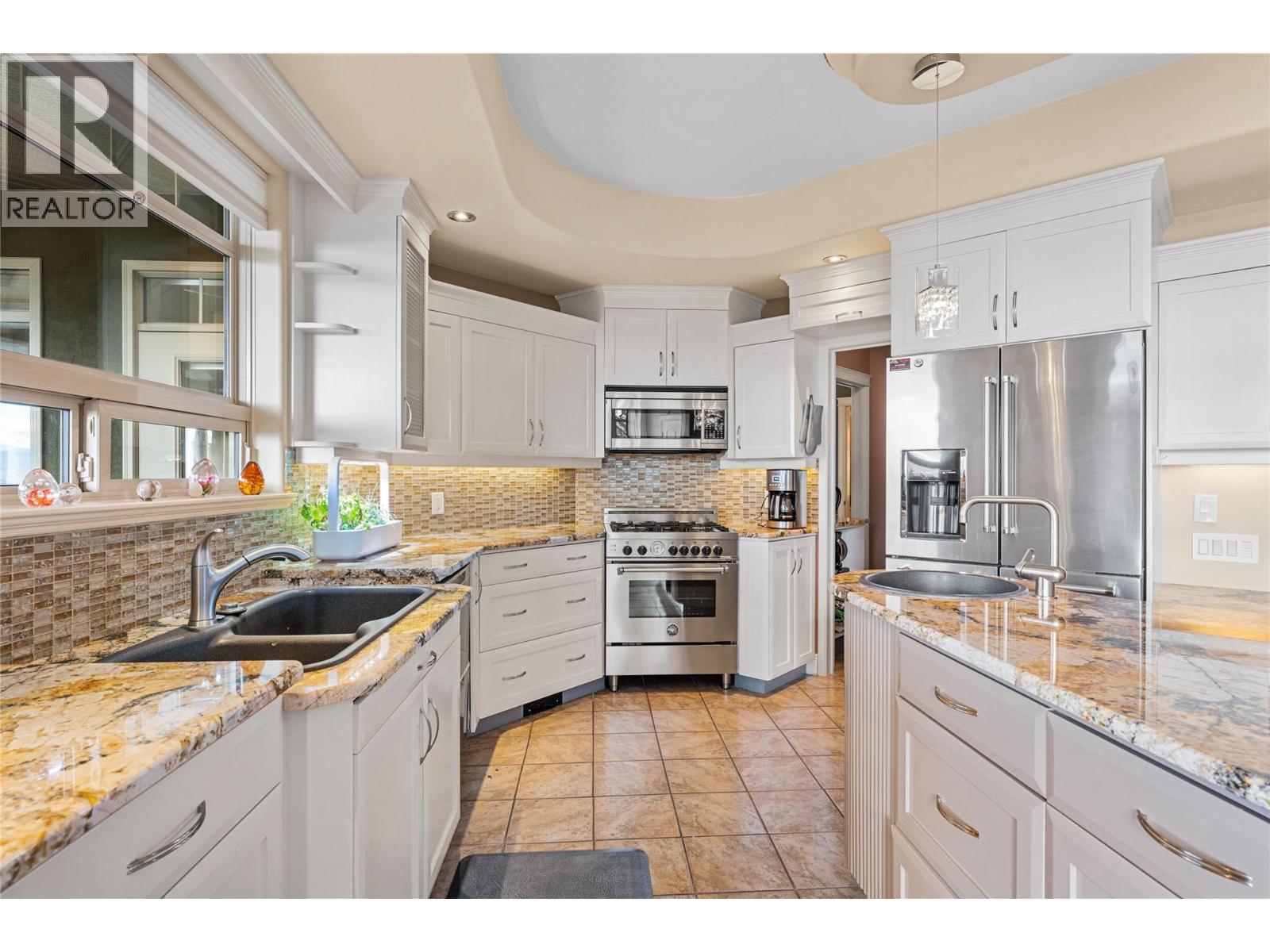 1778 Vineyard Drive, Kelowna, British Columbia  V4T 2W7 - Photo 9 - 10386585