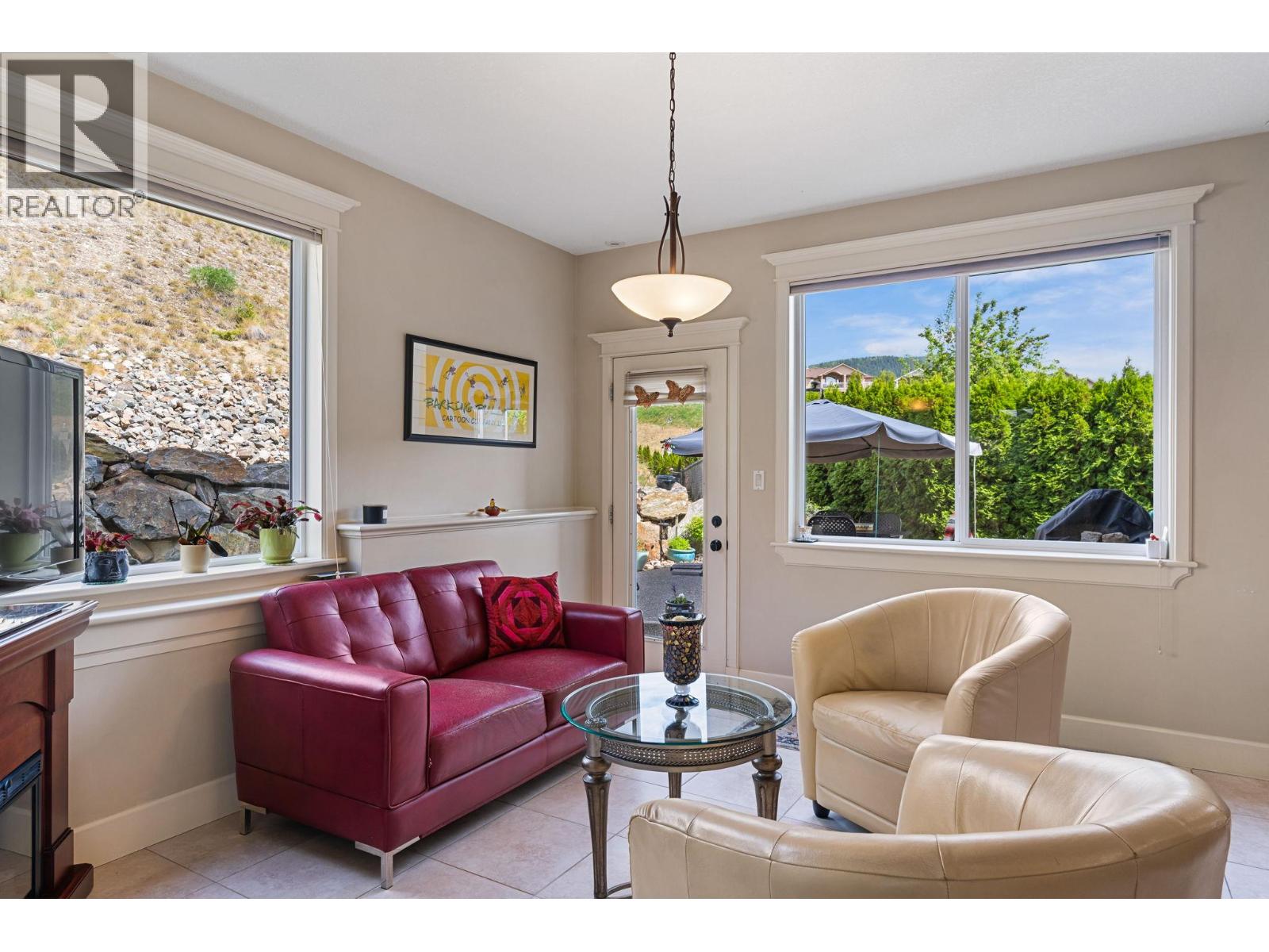 1011 Foothills Court, Vernon, British Columbia  V1B 3Z5 - Photo 13 - 10387000