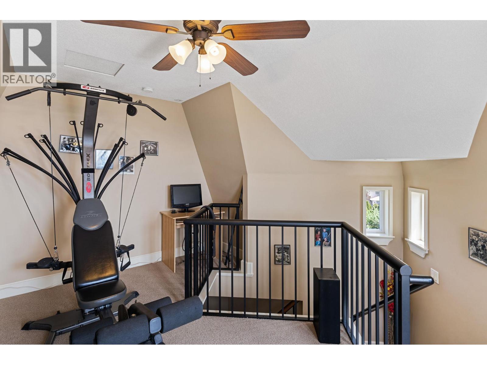 1011 Foothills Court, Vernon, British Columbia  V1B 3Z5 - Photo 37 - 10387000