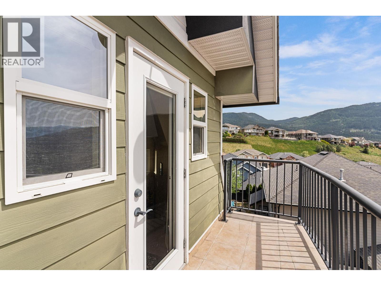 1011 Foothills Court, Vernon, British Columbia  V1B 3Z5 - Photo 39 - 10387000