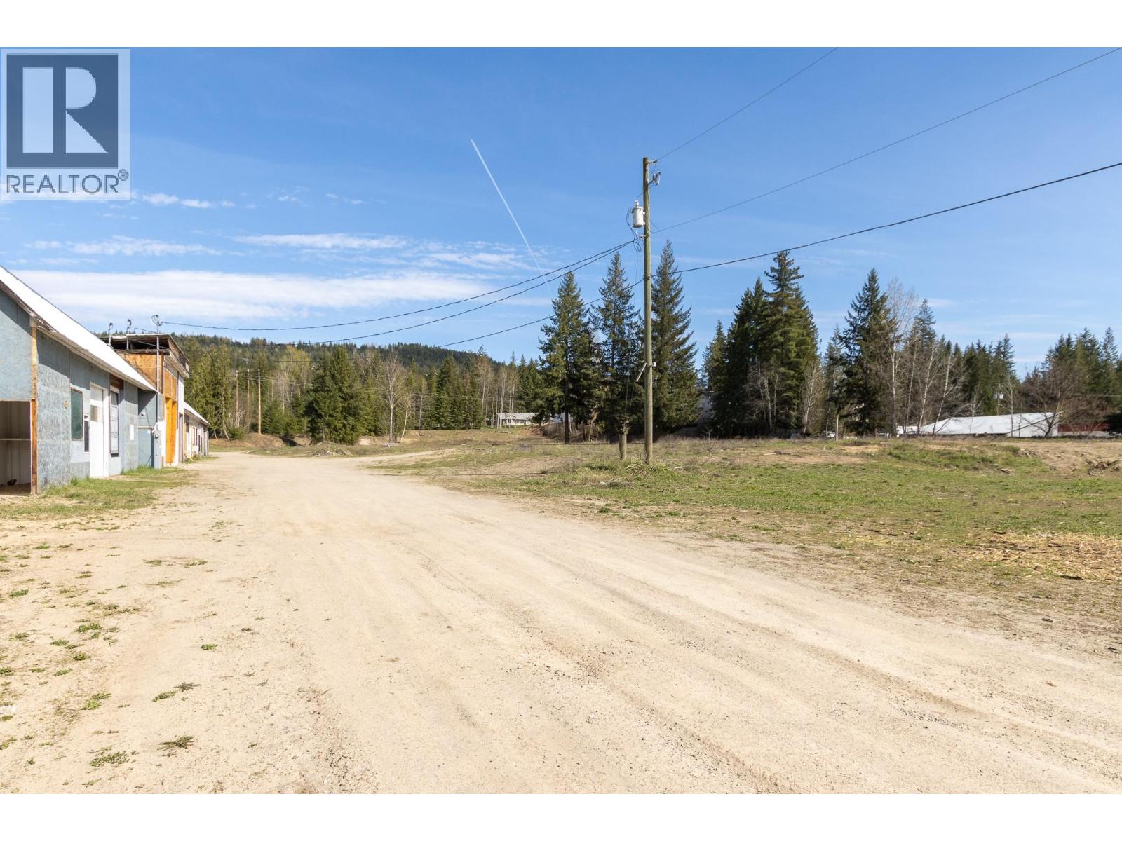 5755 Mellor Frontage Road, Salmon Arm, British Columbia  V1E 2R1 - Photo 7 - 10386715