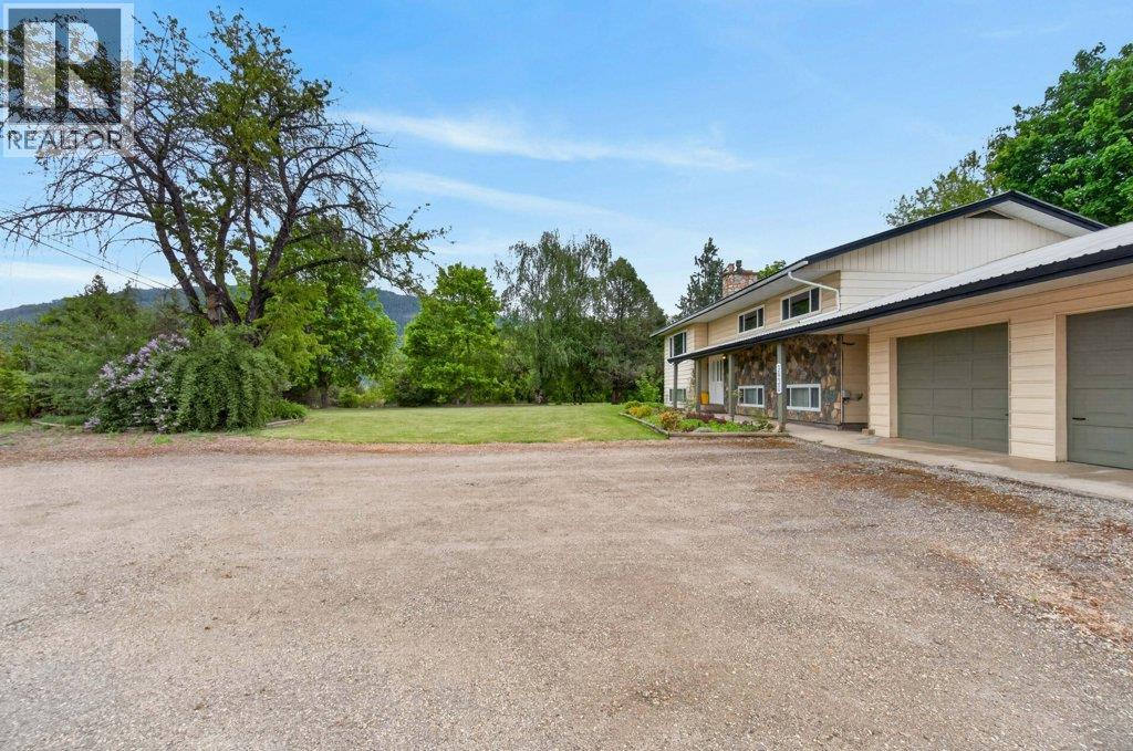 3930 10 Avenue Ne, Salmon Arm, British Columbia  V1E 2S2 - Photo 66 - 10386377