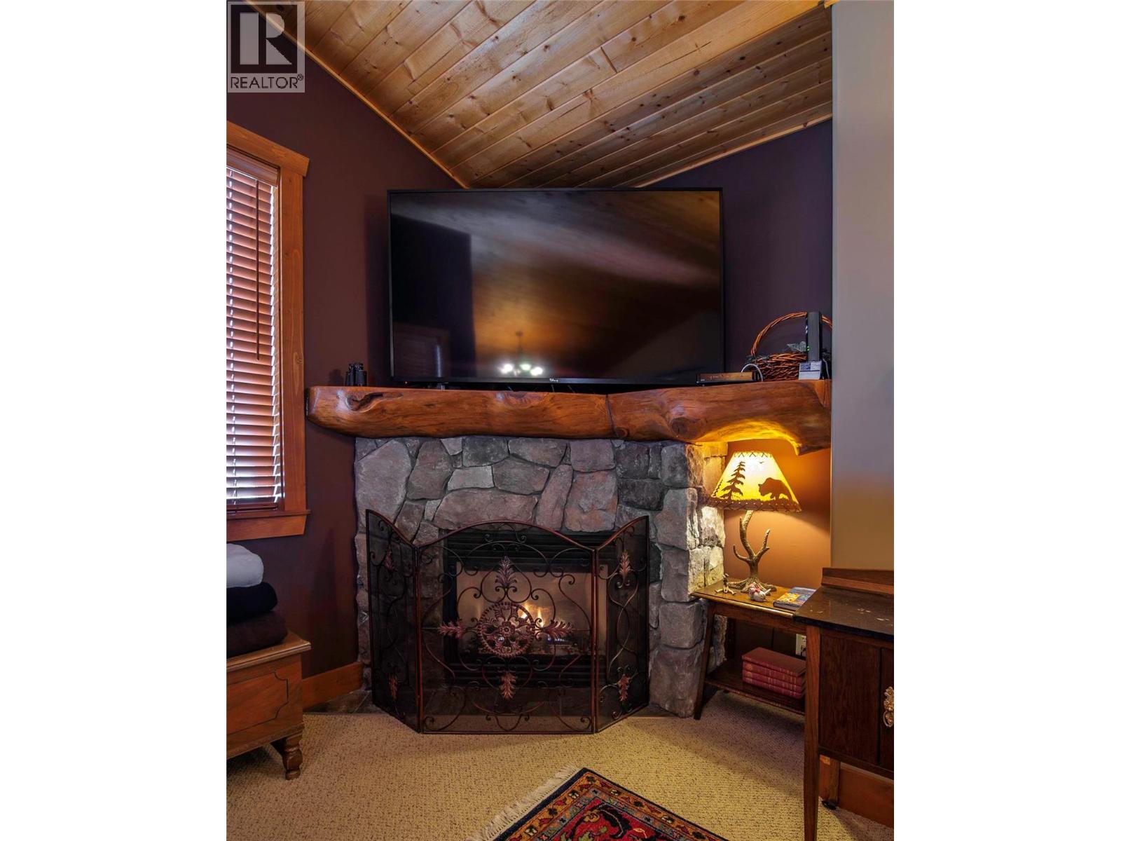 5940 Snowpines Way Unit# 12, Big White, British Columbia  V1P 1P3 - Photo 12 - 10386994