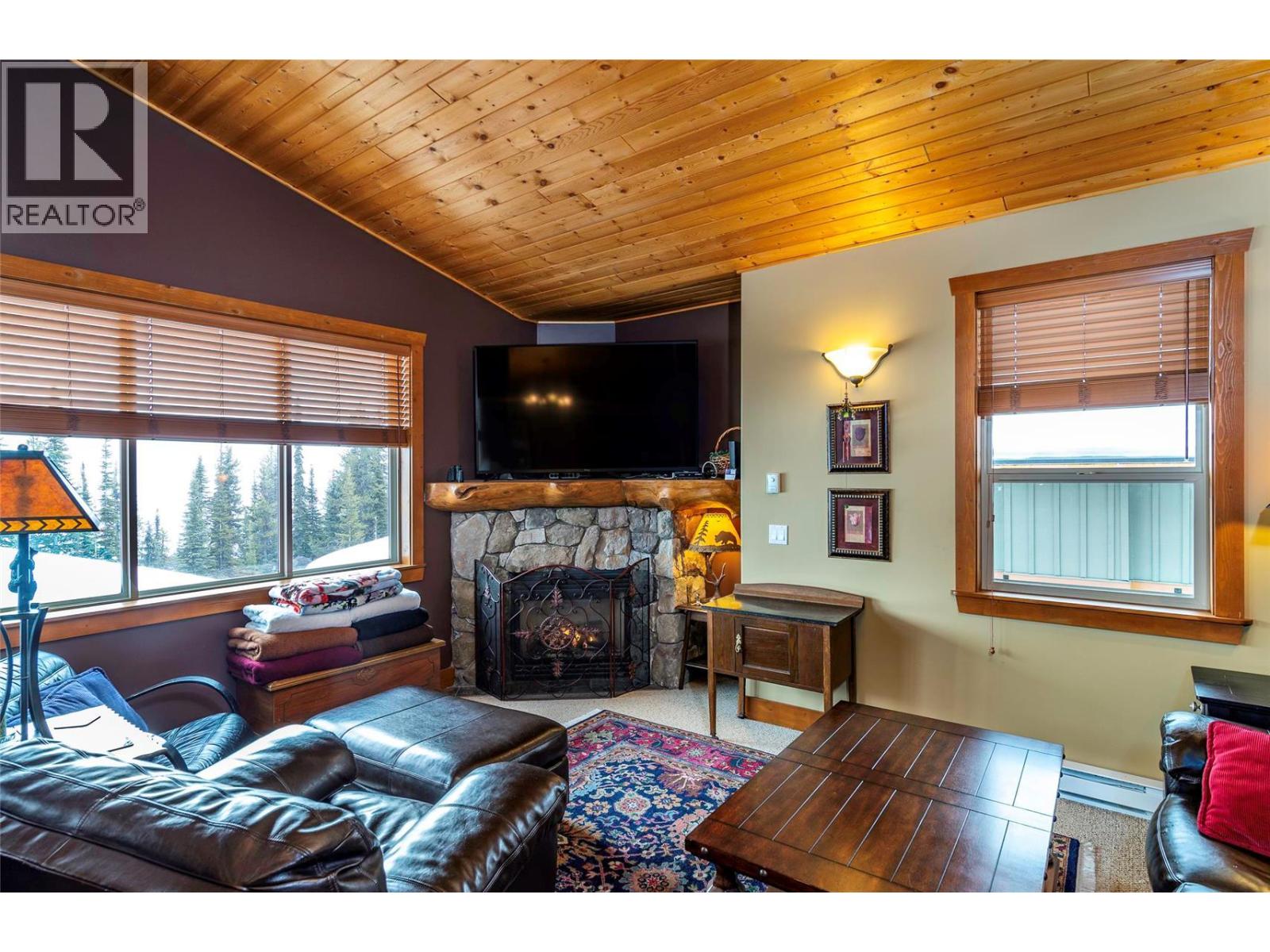 5940 Snowpines Way Unit# 12, Big White, British Columbia  V1P 1P3 - Photo 3 - 10386994