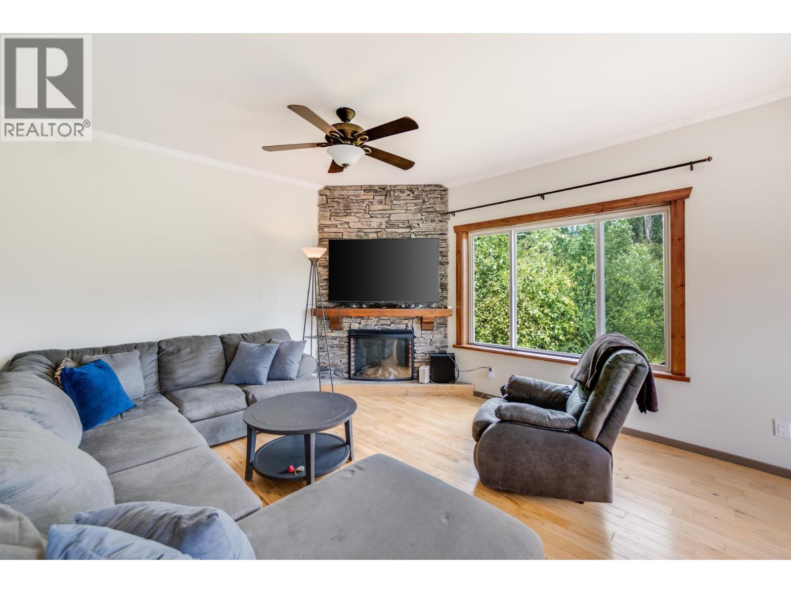 1533 Woodland Drive, Castlegar, British Columbia  V1N 4J4 - Photo 13 - 10386824