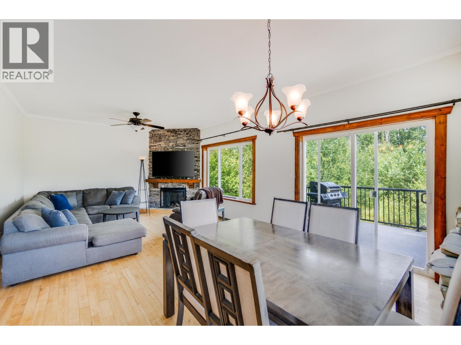 1533 Woodland Drive, Castlegar, British Columbia  V1N 4J4 - Photo 16 - 10386824