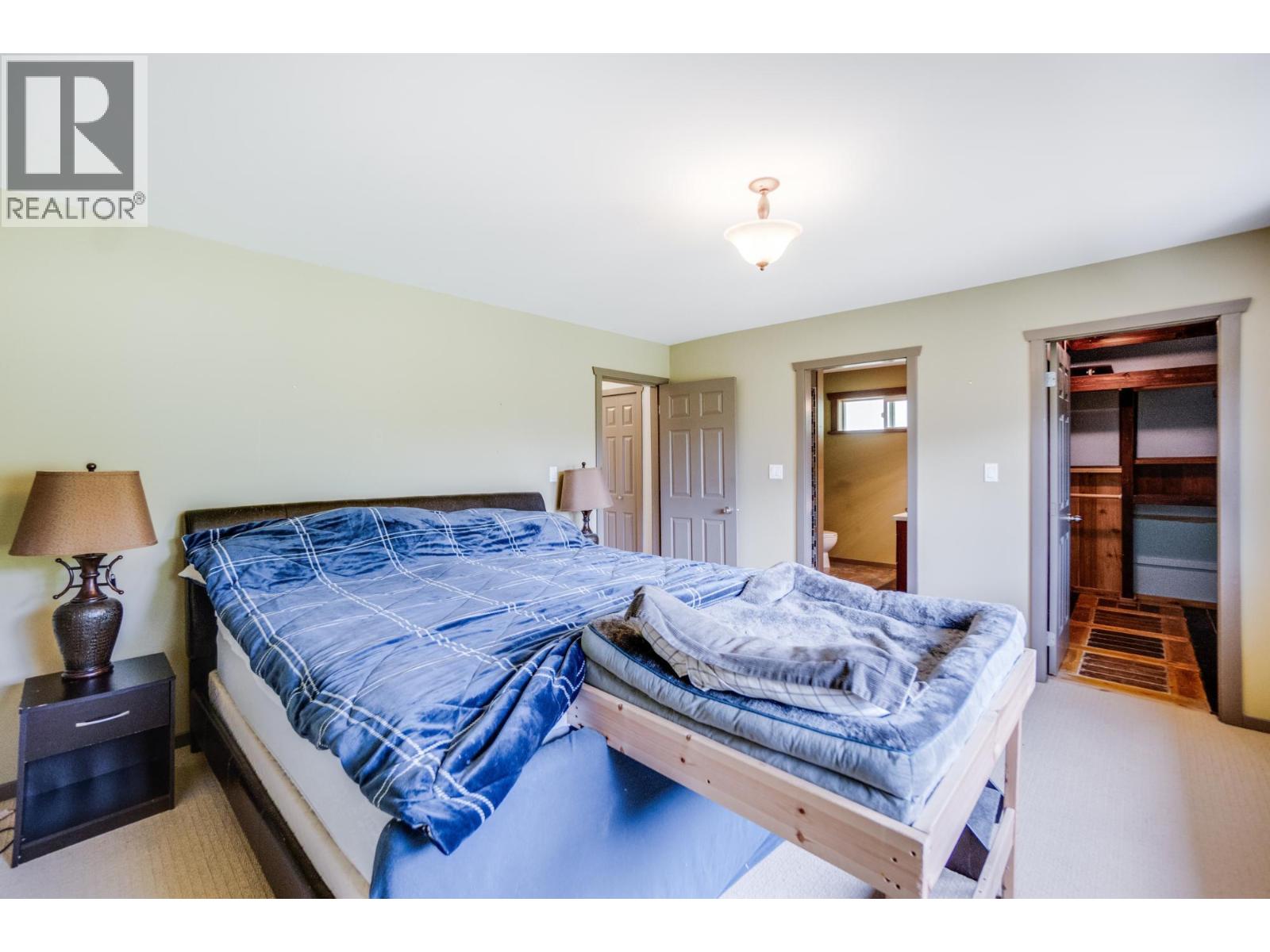 1533 Woodland Drive, Castlegar, British Columbia  V1N 4J4 - Photo 33 - 10386824