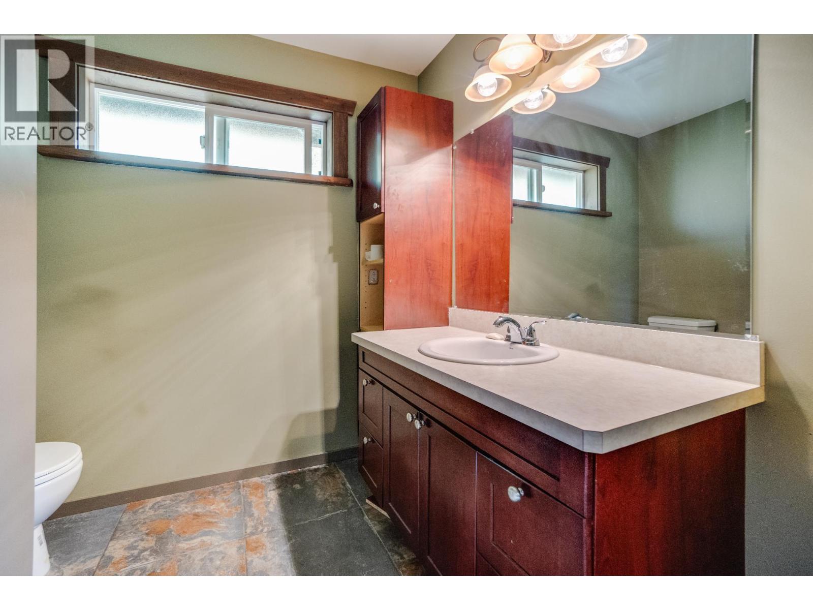 1533 Woodland Drive, Castlegar, British Columbia  V1N 4J4 - Photo 34 - 10386824