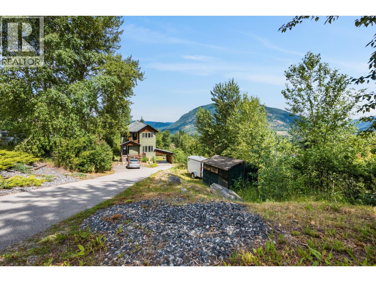 1533 Woodland Drive, Castlegar, British Columbia  V1N 4J4 - Photo 71 - 10386824