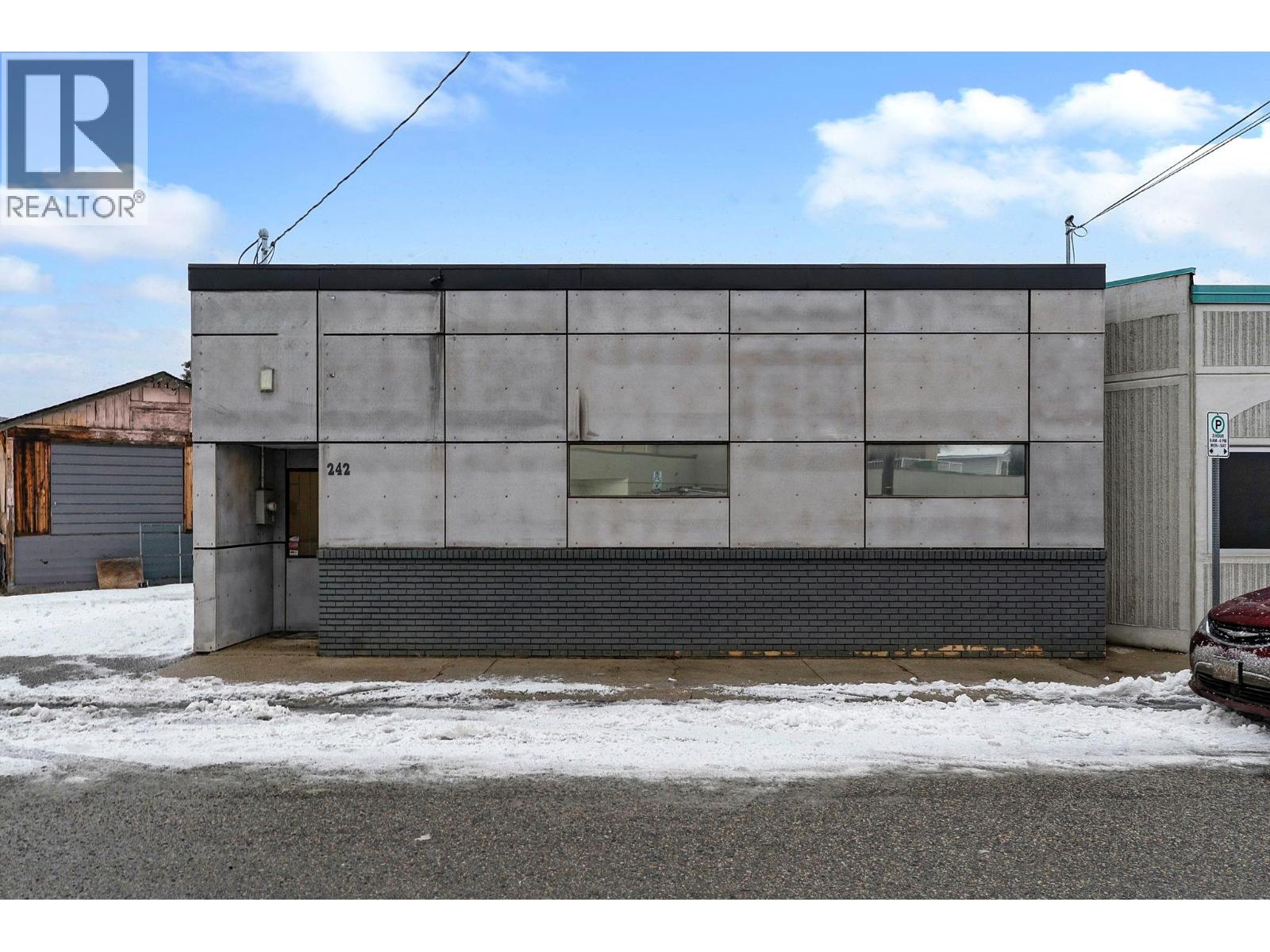 242 Haynes Street, Penticton, British Columbia  V2A 5R9 - Photo 45 - 10387039