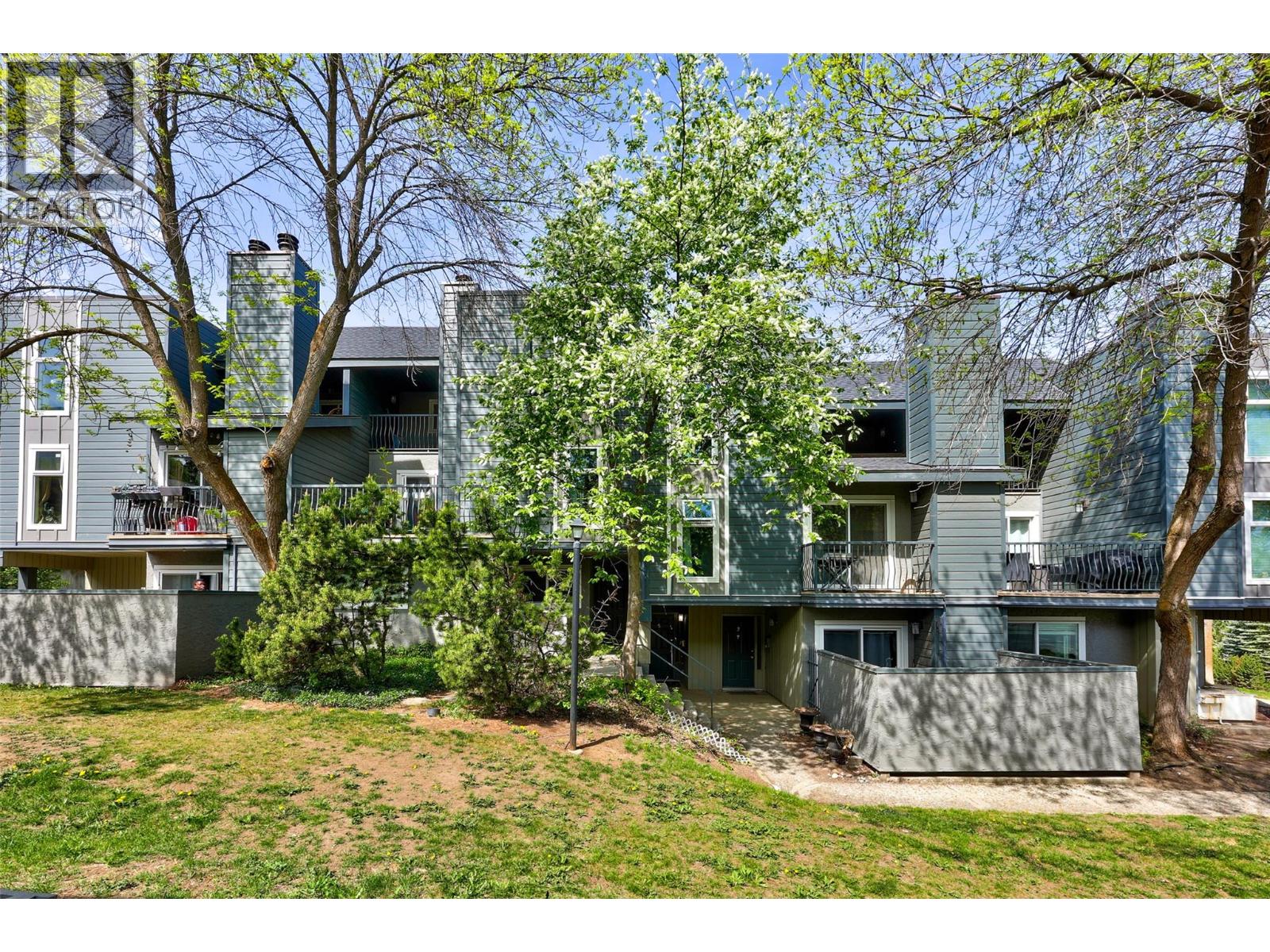 1221 HUGH ALLAN Drive Unit# 2, kamloops, British Columbia