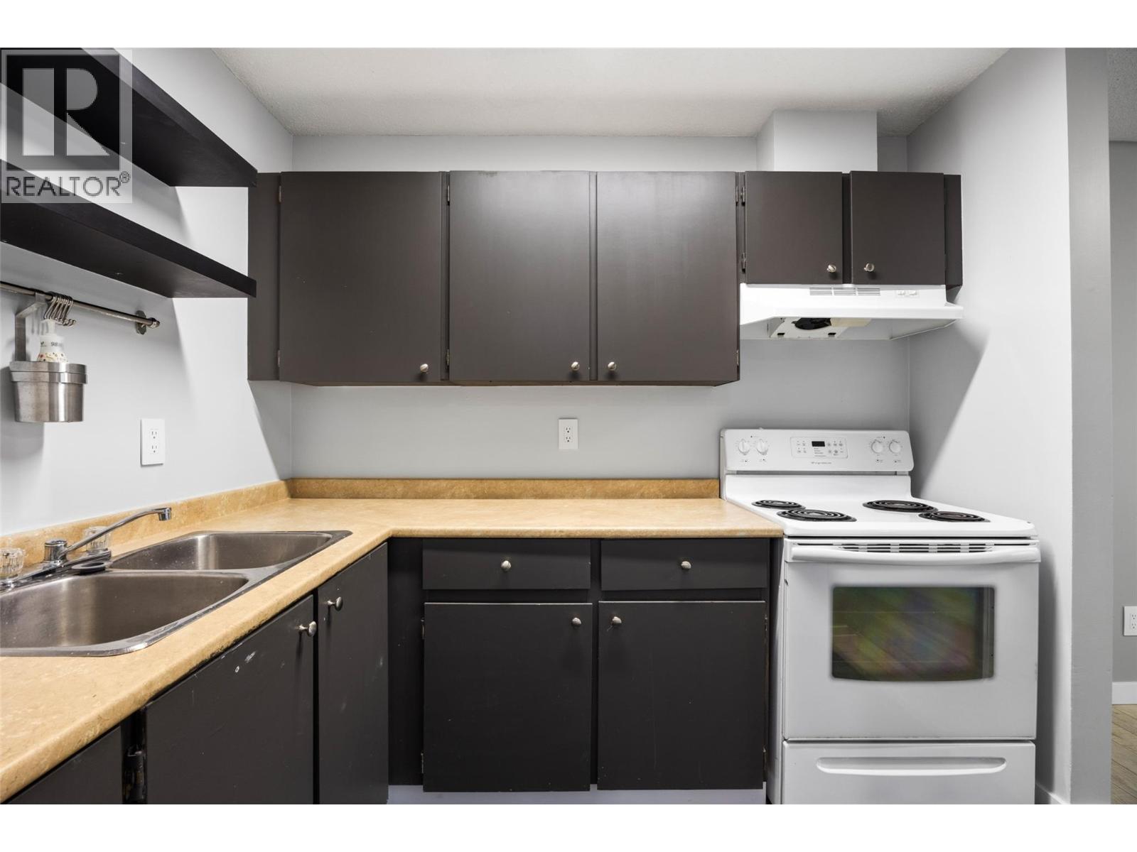 1221 Hugh Allan Drive Unit# 2, Kamloops, British Columbia  V1S 1M7 - Photo 14 - 10387020