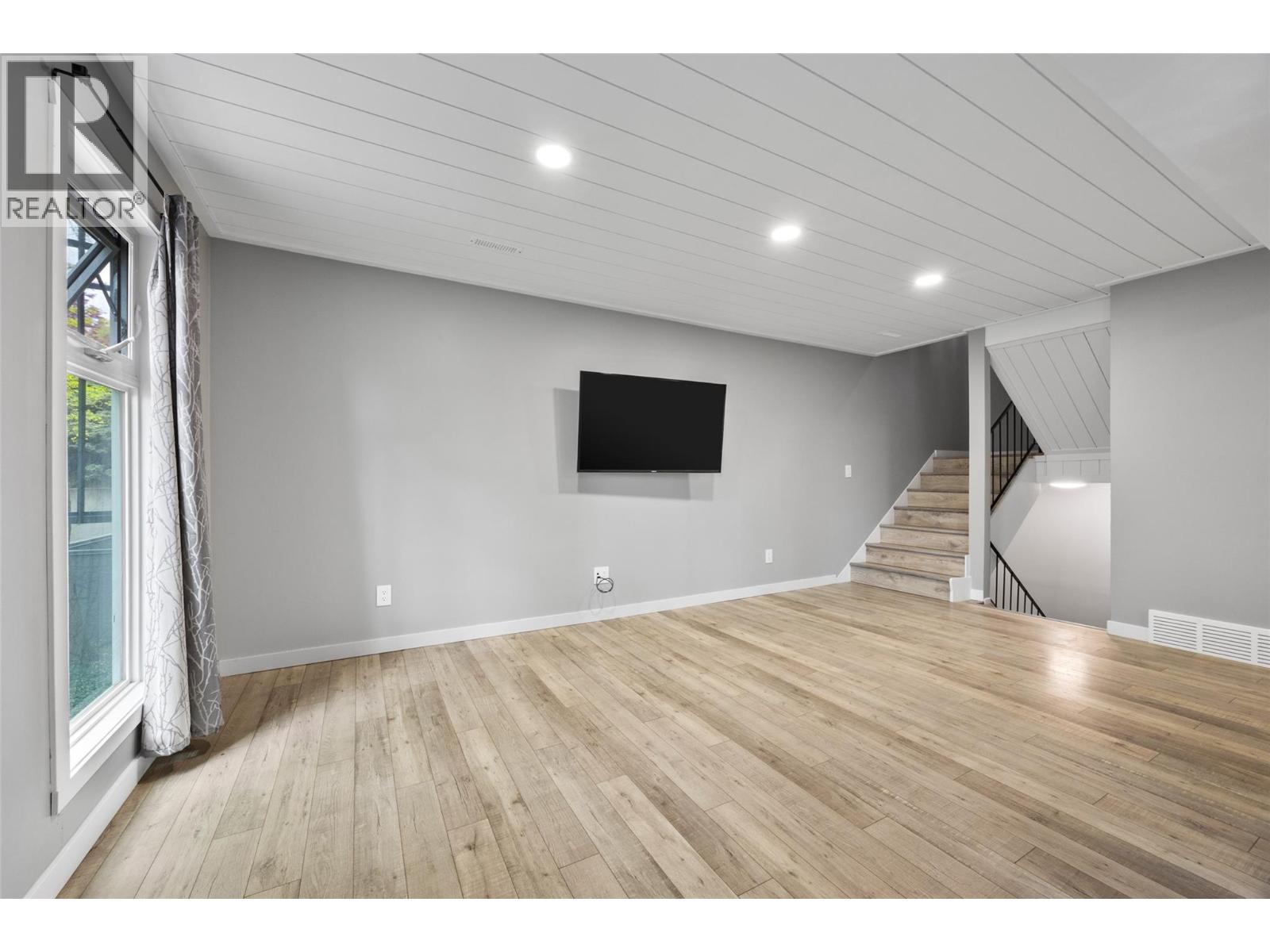 1221 Hugh Allan Drive Unit# 2, Kamloops, British Columbia  V1S 1M7 - Photo 6 - 10387020