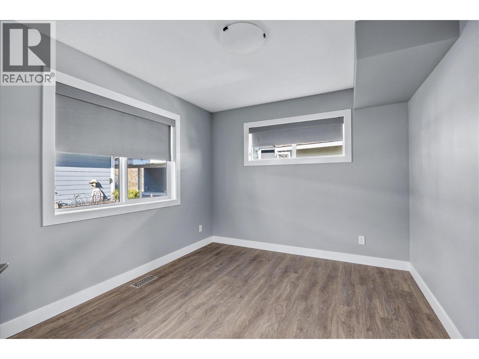 6842 Madrid Way, Kelowna, British Columbia  V1Z 3R8 - Photo 19 - 10386935