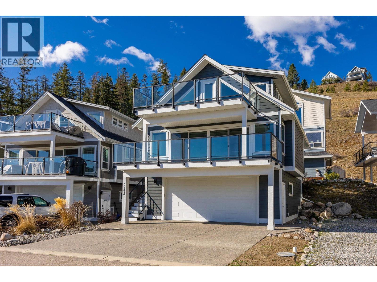 6842 Madrid Way, Kelowna, British Columbia  V1Z 3R8 - Photo 2 - 10386935