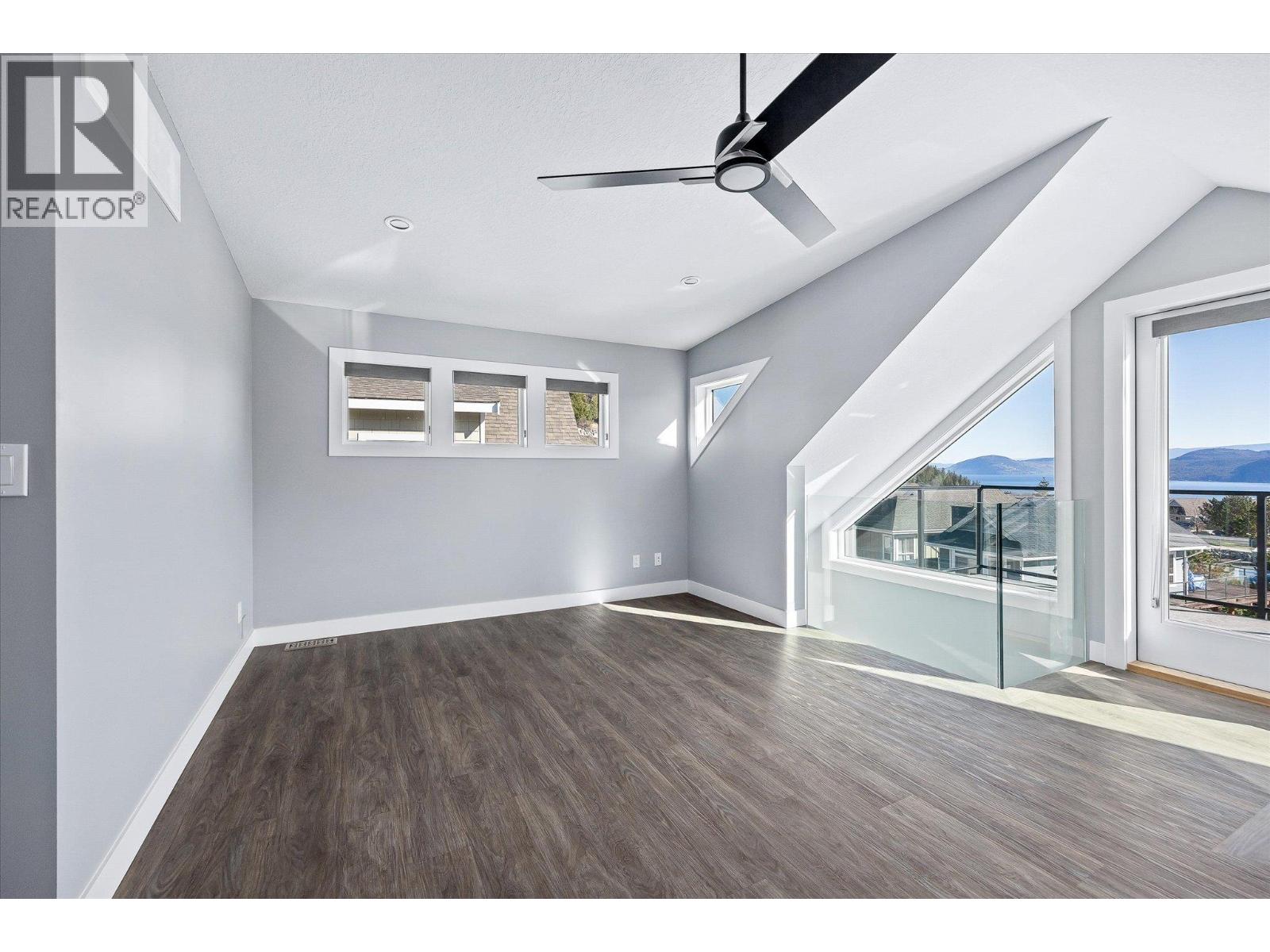 6842 Madrid Way, Kelowna, British Columbia  V1Z 3R8 - Photo 25 - 10386935
