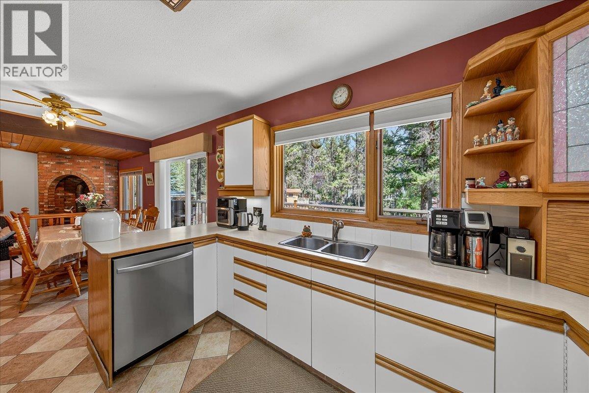 4551 Columbia View Road, Fairmont Hot Springs, British Columbia  V0B 1L2 - Photo 14 - 10386885
