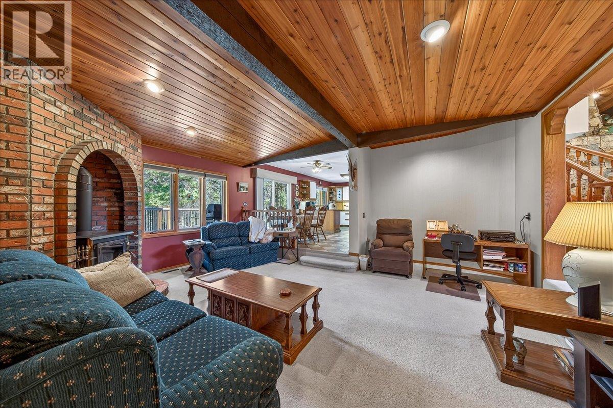 4551 Columbia View Road, Fairmont Hot Springs, British Columbia  V0B 1L2 - Photo 17 - 10386885