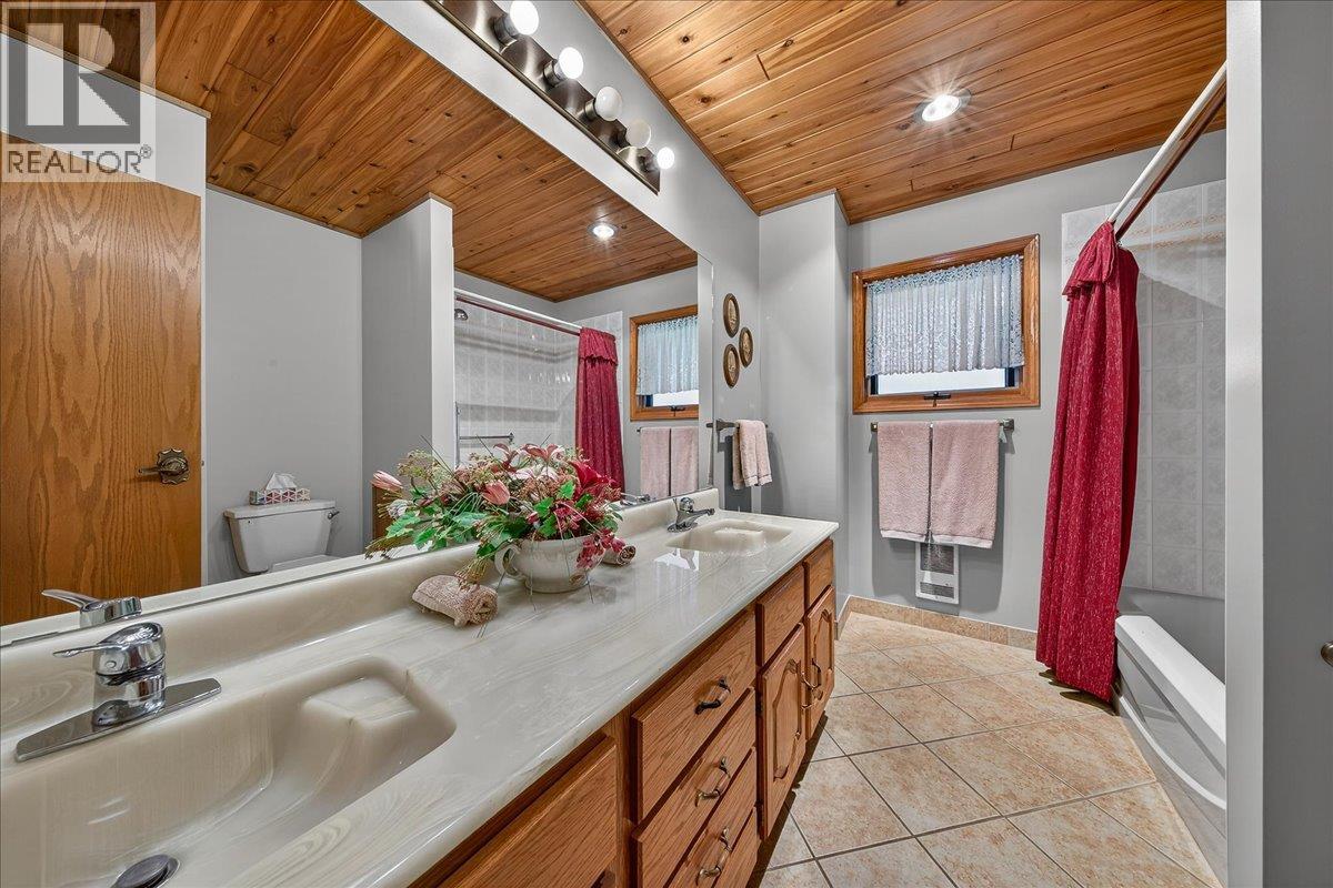4551 Columbia View Road, Fairmont Hot Springs, British Columbia  V0B 1L2 - Photo 29 - 10386885