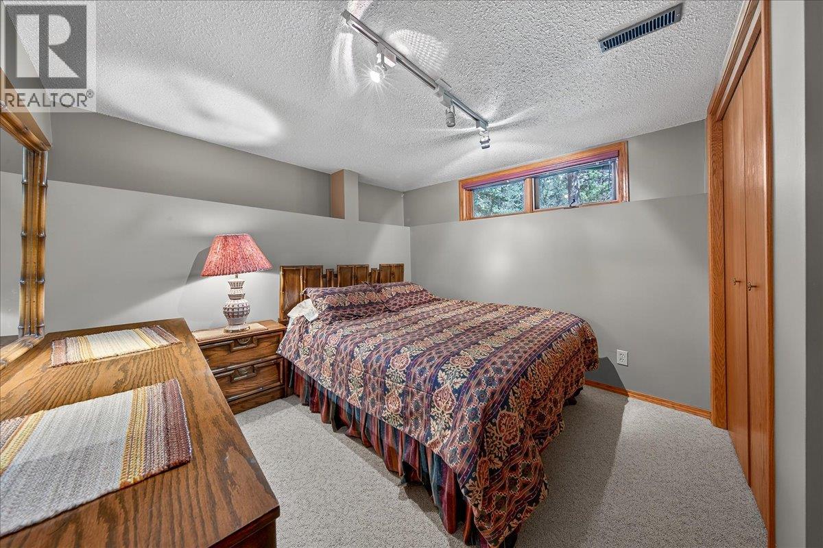 4551 Columbia View Road, Fairmont Hot Springs, British Columbia  V0B 1L2 - Photo 32 - 10386885