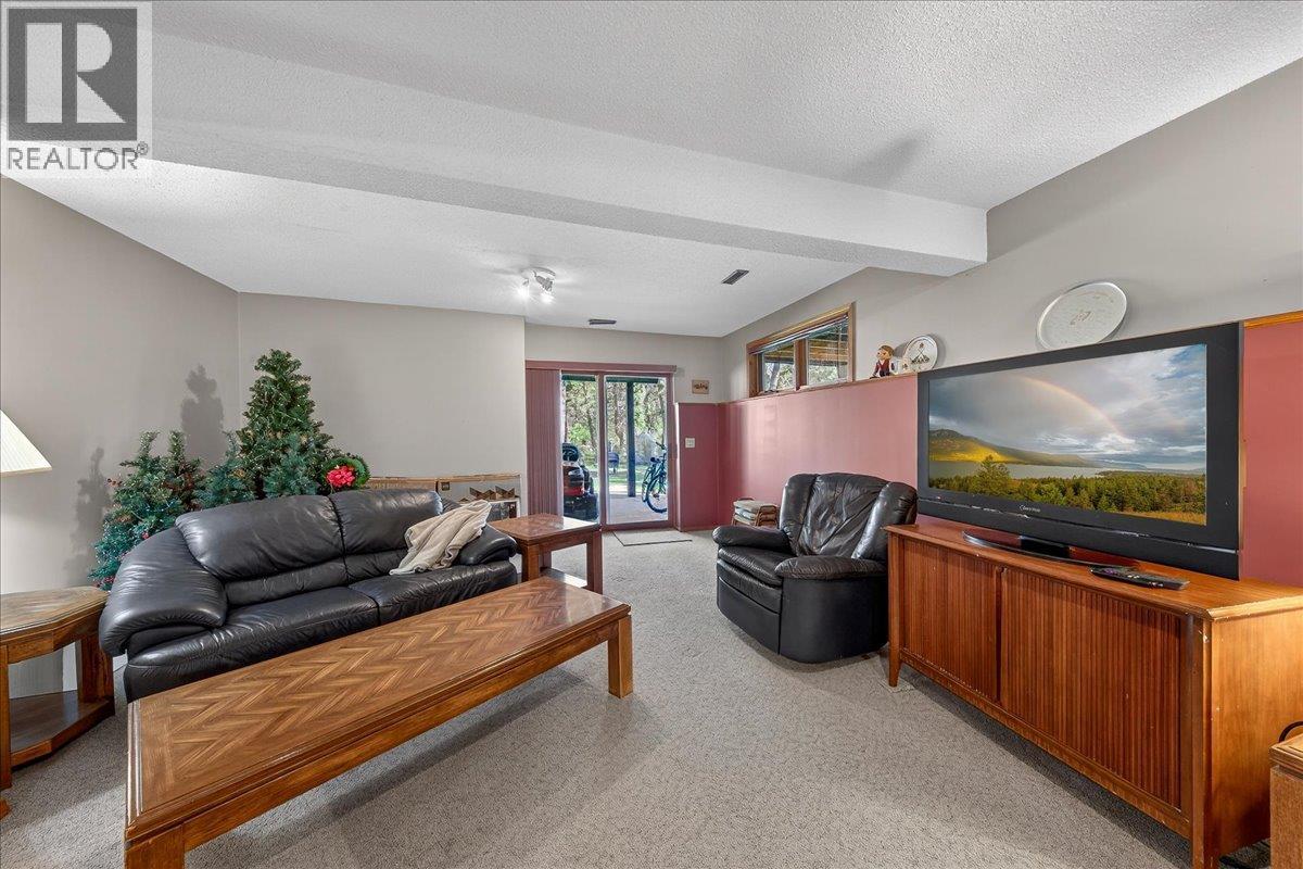 4551 Columbia View Road, Fairmont Hot Springs, British Columbia  V0B 1L2 - Photo 34 - 10386885