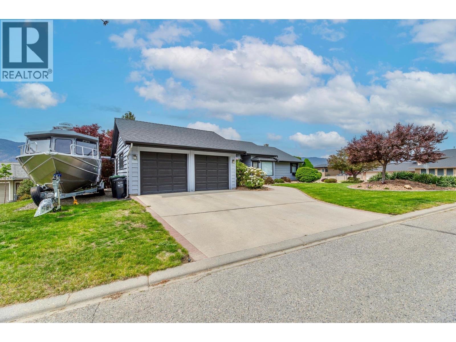 126 Brentview Place, Penticton, British Columbia  V2A 8H2 - Photo 3 - 10386767