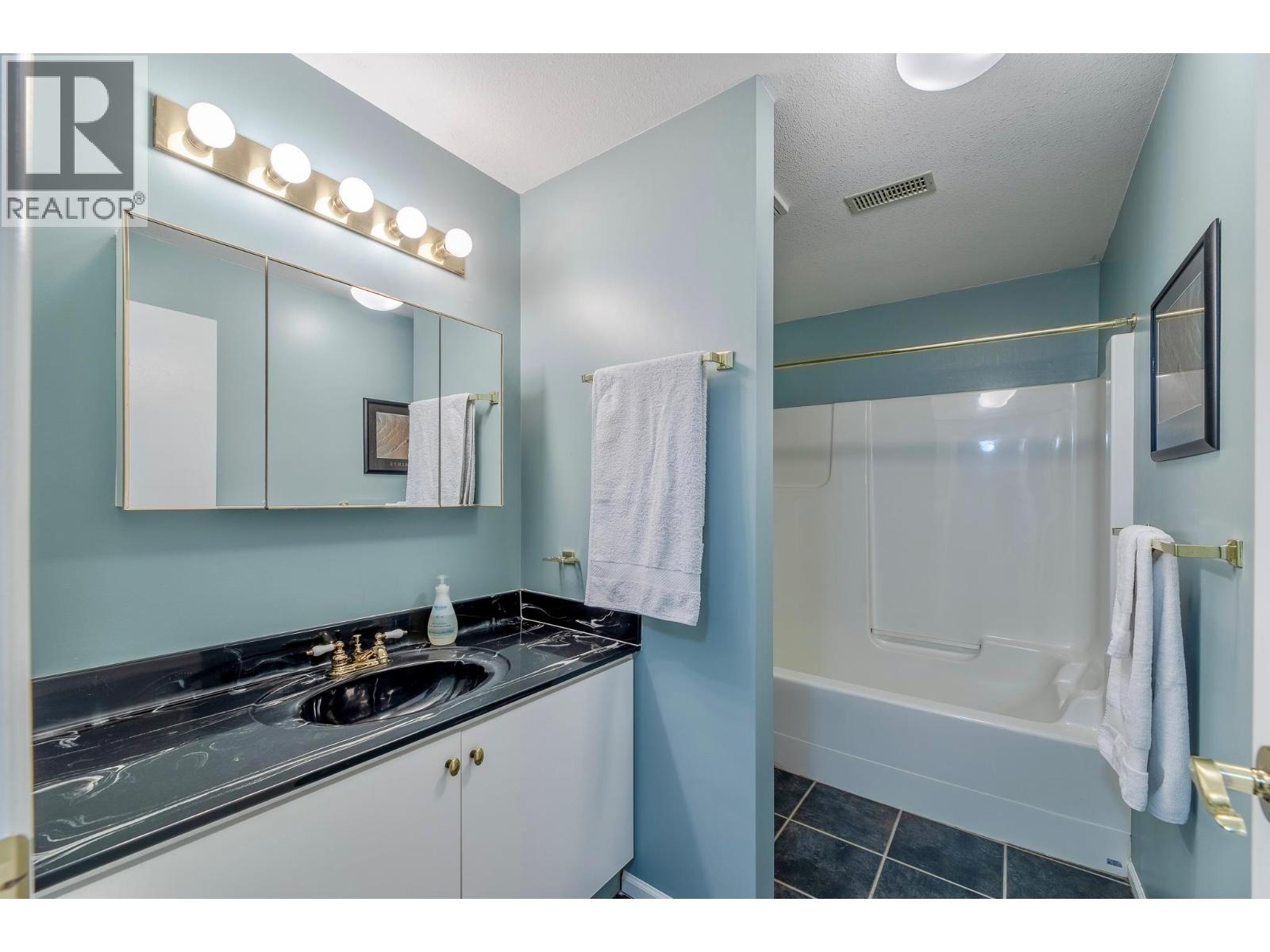 126 Brentview Place, Penticton, British Columbia  V2A 8H2 - Photo 37 - 10386767
