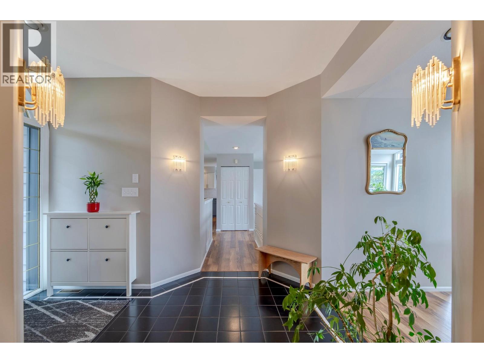 126 Brentview Place, Penticton, British Columbia  V2A 8H2 - Photo 6 - 10386767