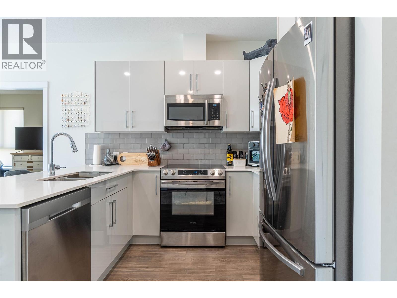 1880 Hugh Allan Drive Unit# 312, Kamloops, British Columbia  V1S 0E8 - Photo 4 - 10387097