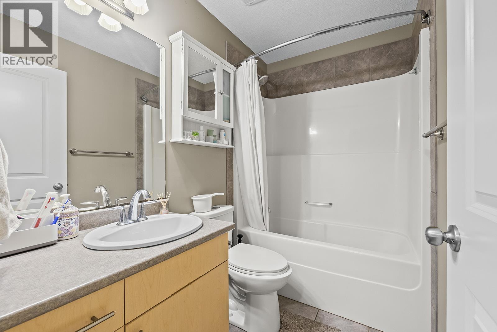 4002 25 Street, Vernon, British Columbia  V1T 4R7 - Photo 29 - 10386714
