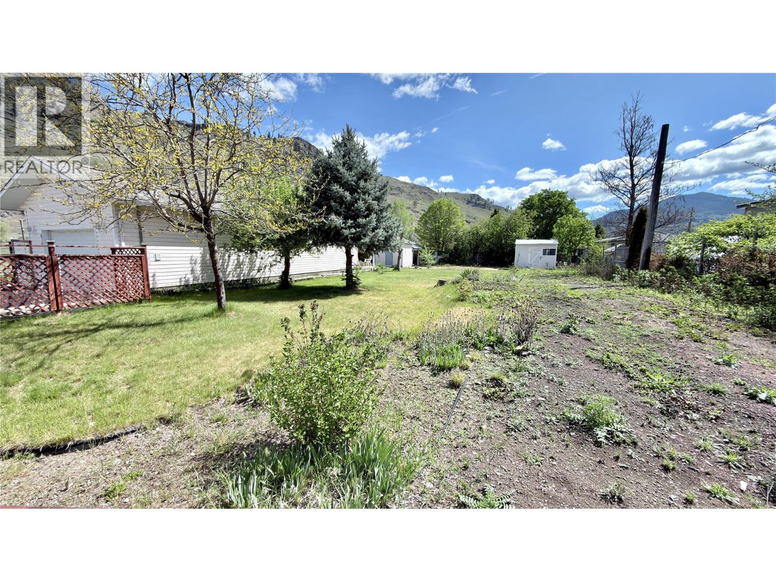 816 Division Street, Midway, British Columbia  V0H 1M0 - Photo 12 - 10387037