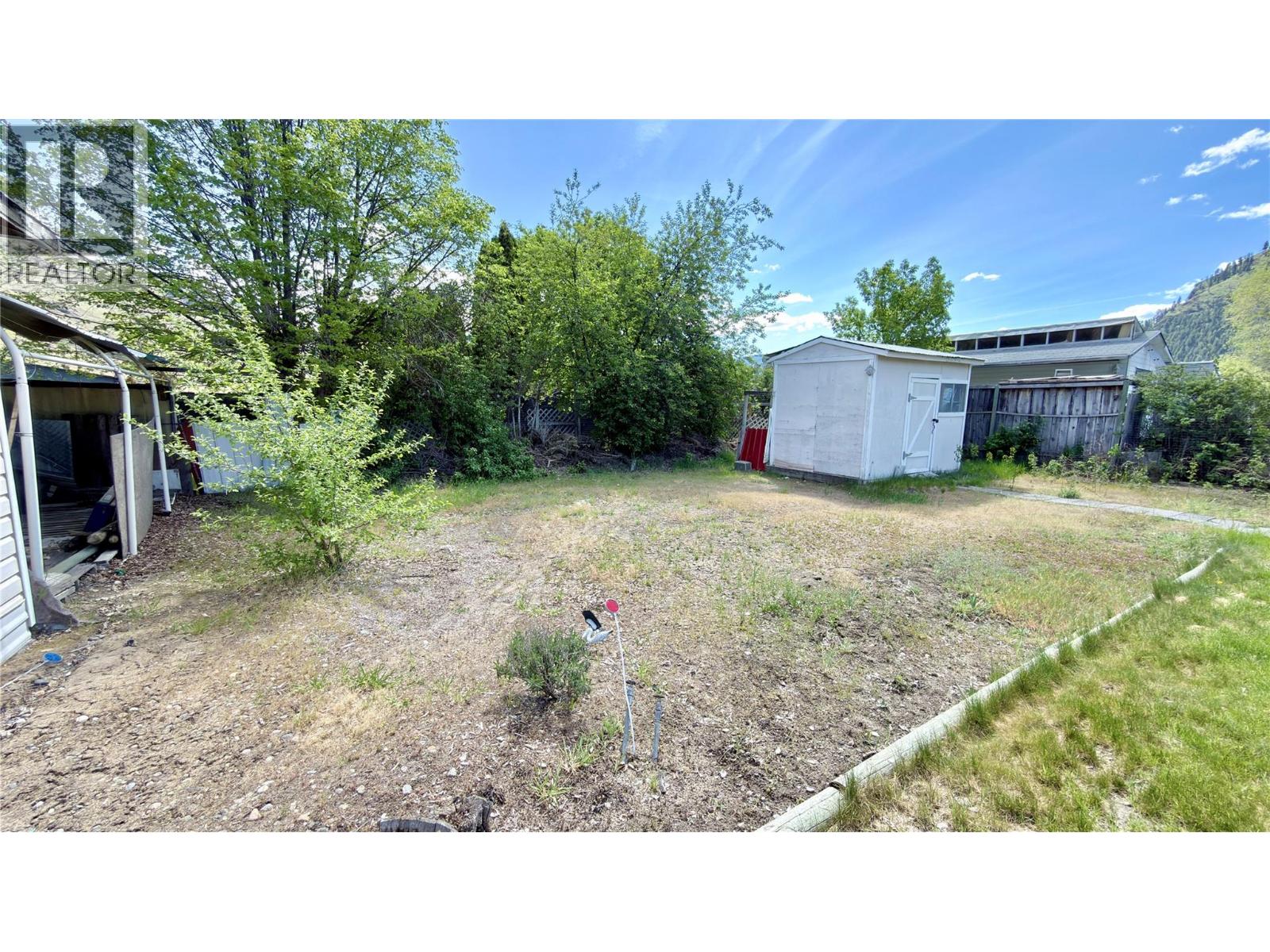816 Division Street, Midway, British Columbia  V0H 1M0 - Photo 14 - 10387037