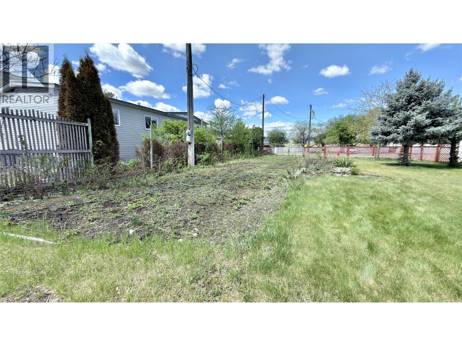 816 Division Street, Midway, British Columbia  V0H 1M0 - Photo 17 - 10387037