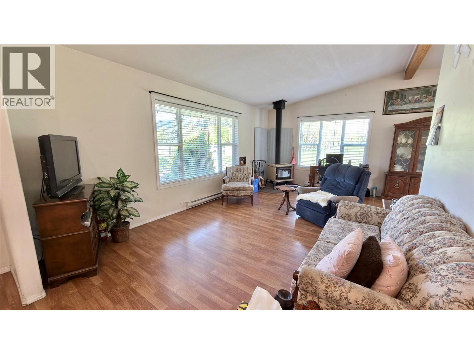 816 Division Street, Midway, British Columbia  V0H 1M0 - Photo 25 - 10387037