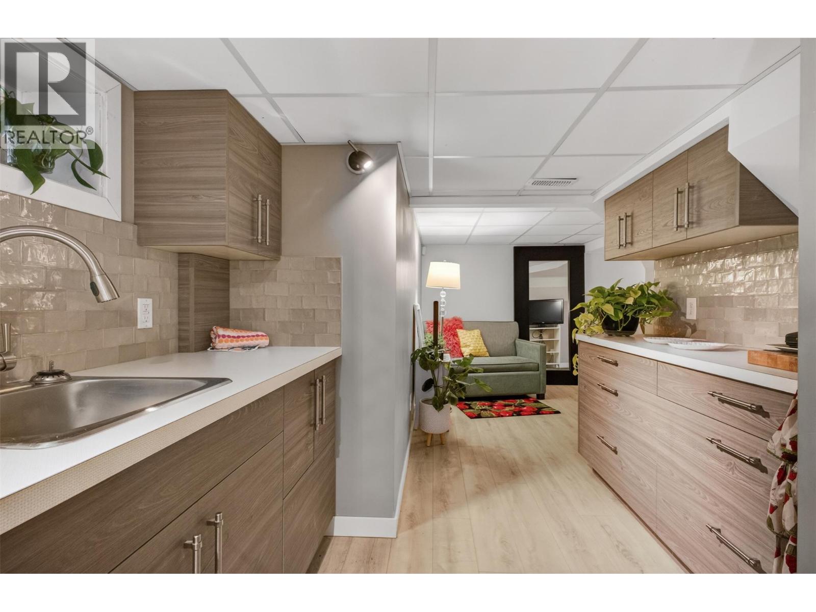260 Lake Avenue, Kelowna, British Columbia  V1Y 5W7 - Photo 58 - 10387088