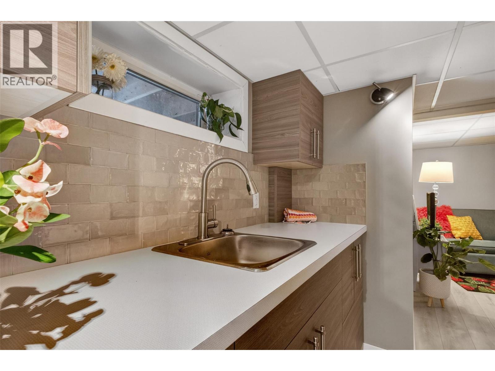 260 Lake Avenue, Kelowna, British Columbia  V1Y 5W7 - Photo 59 - 10387088