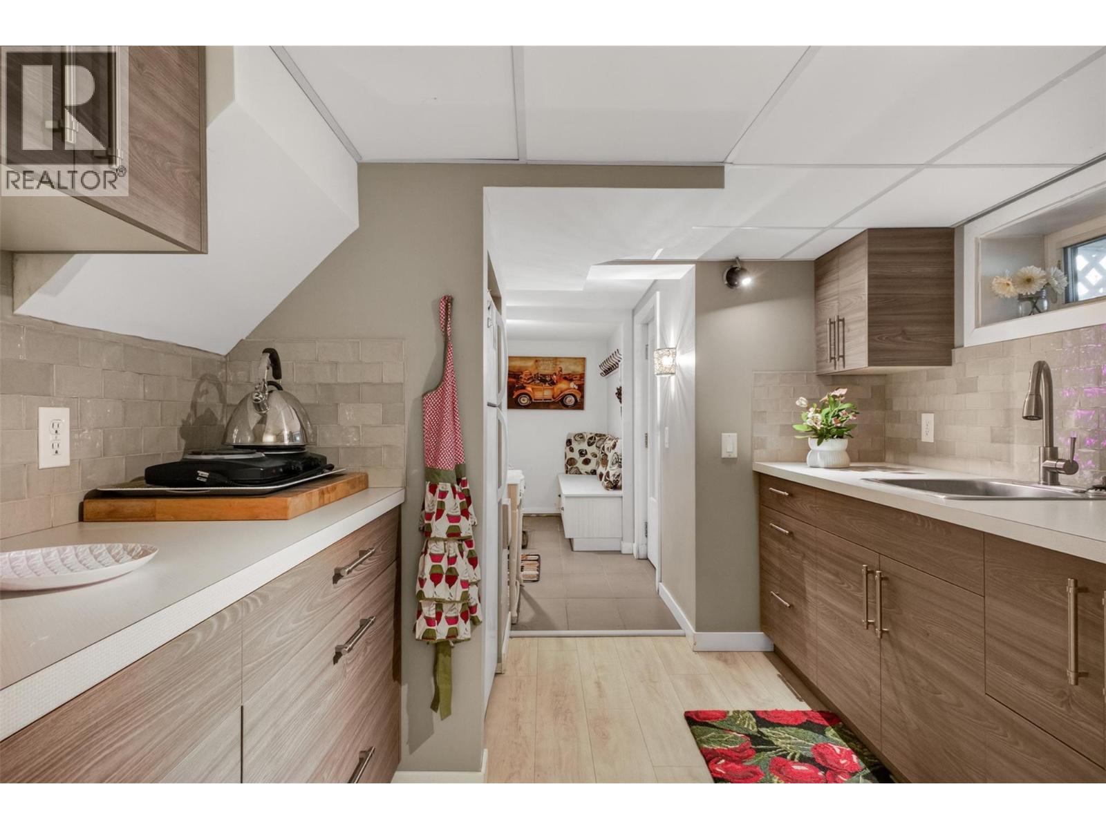 260 Lake Avenue, Kelowna, British Columbia  V1Y 5W7 - Photo 61 - 10387088