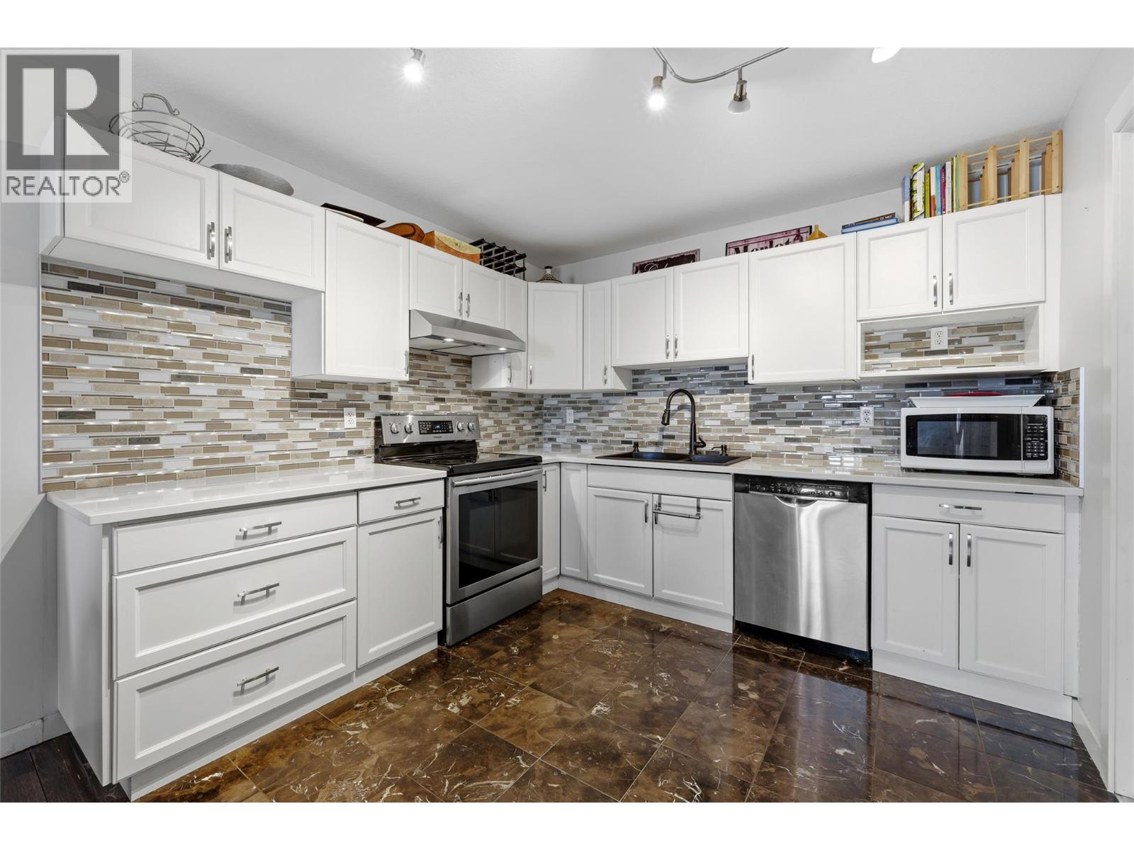 3155 De Montreuil Court Unit# 405, kelowna, British Columbia